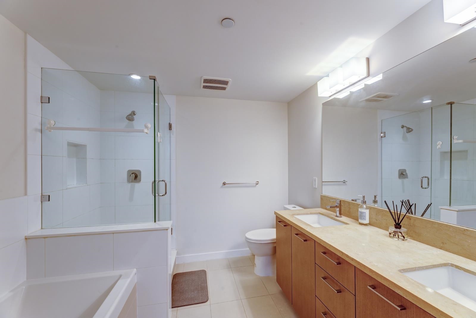 502 271 FRANCIS WAY, #502