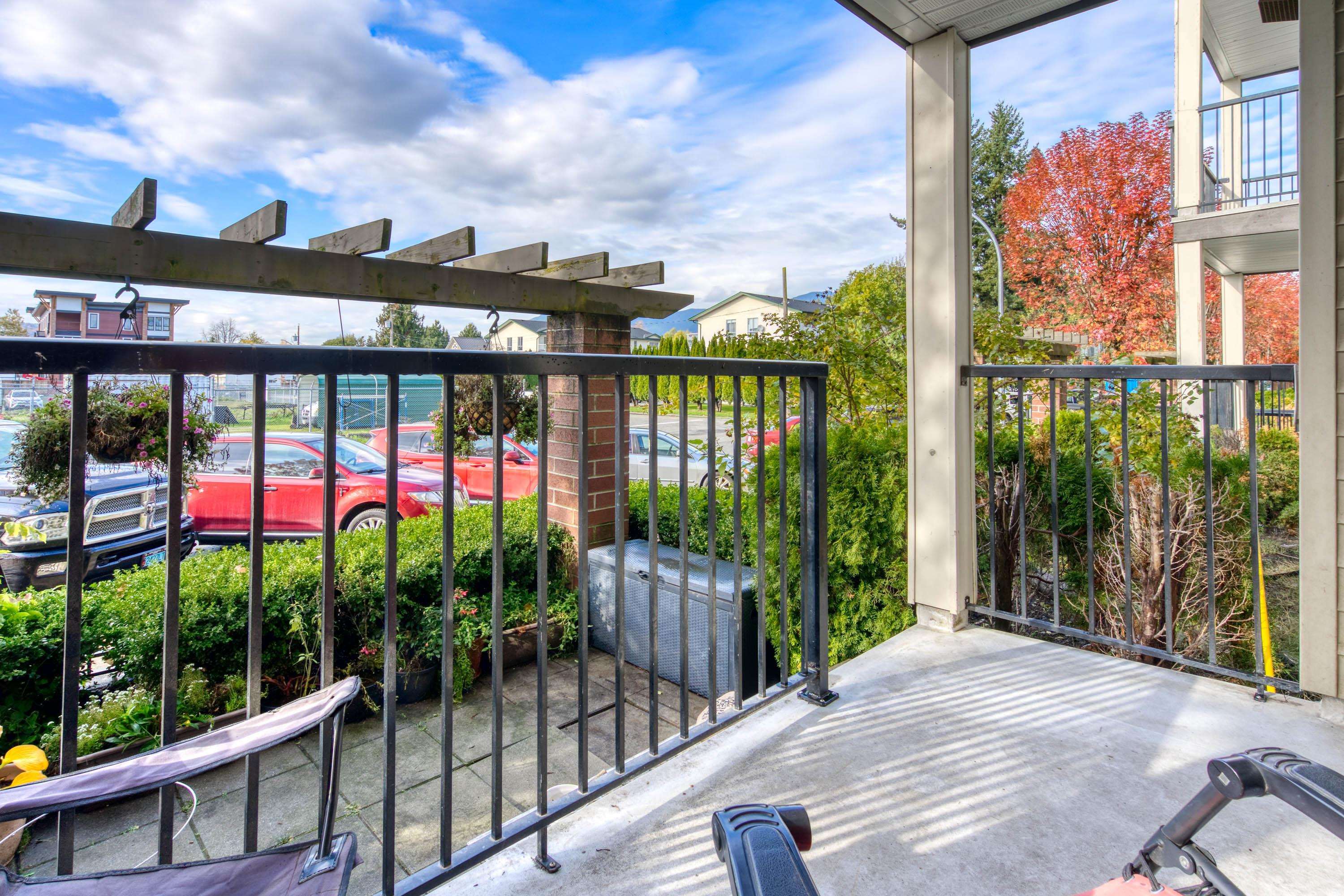 107 9422 VICTOR STREET, #107