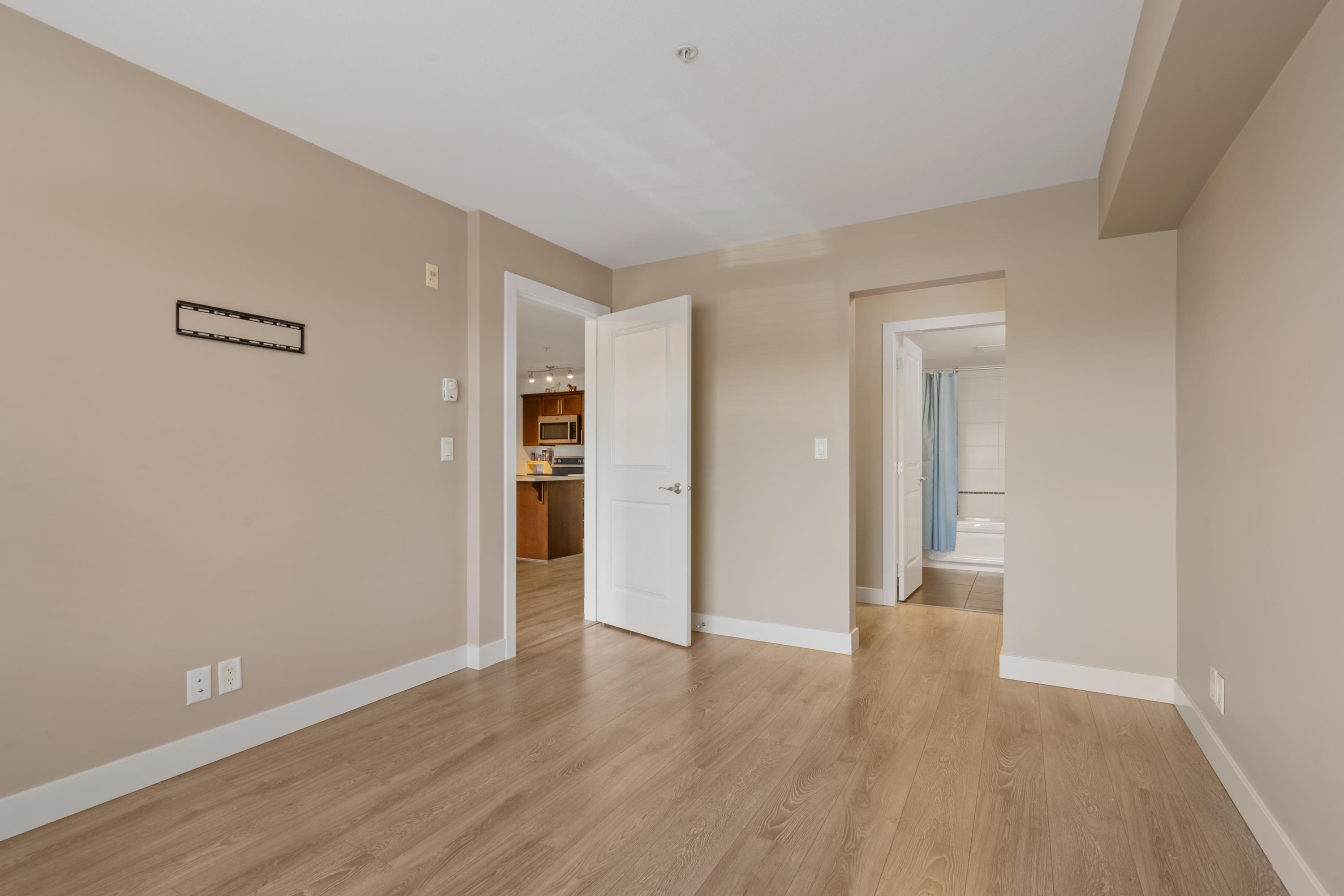 107 9422 VICTOR STREET, #107
