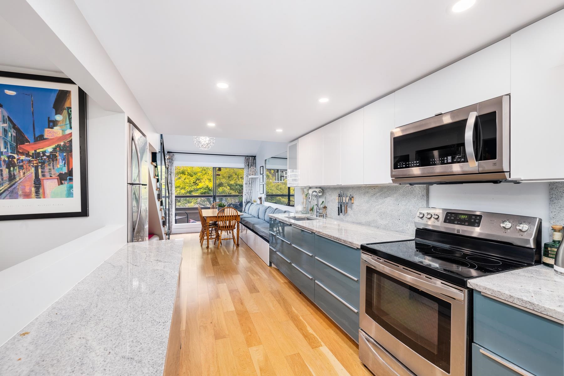 407 1363 CLYDE AVENUE, #407