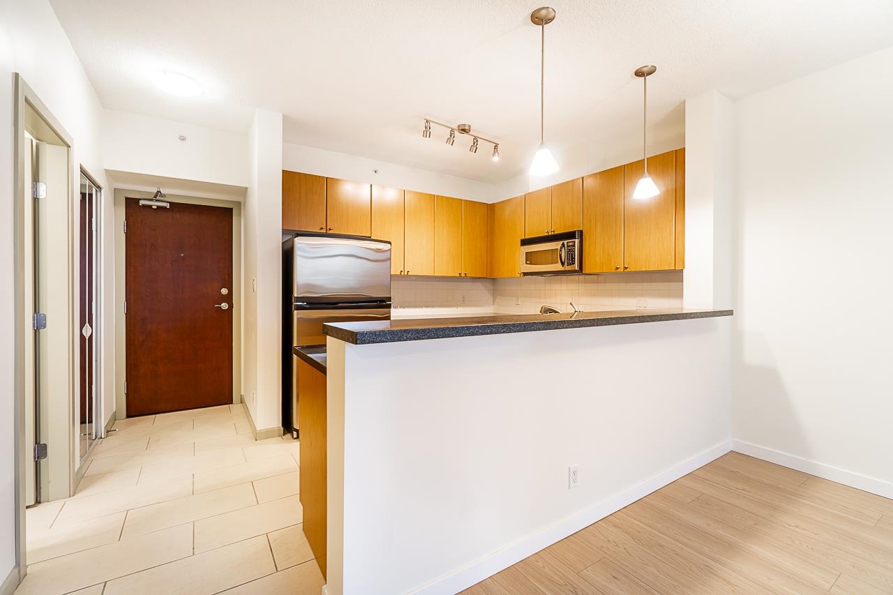 1806 4132 HALIFAX STREET, #1806