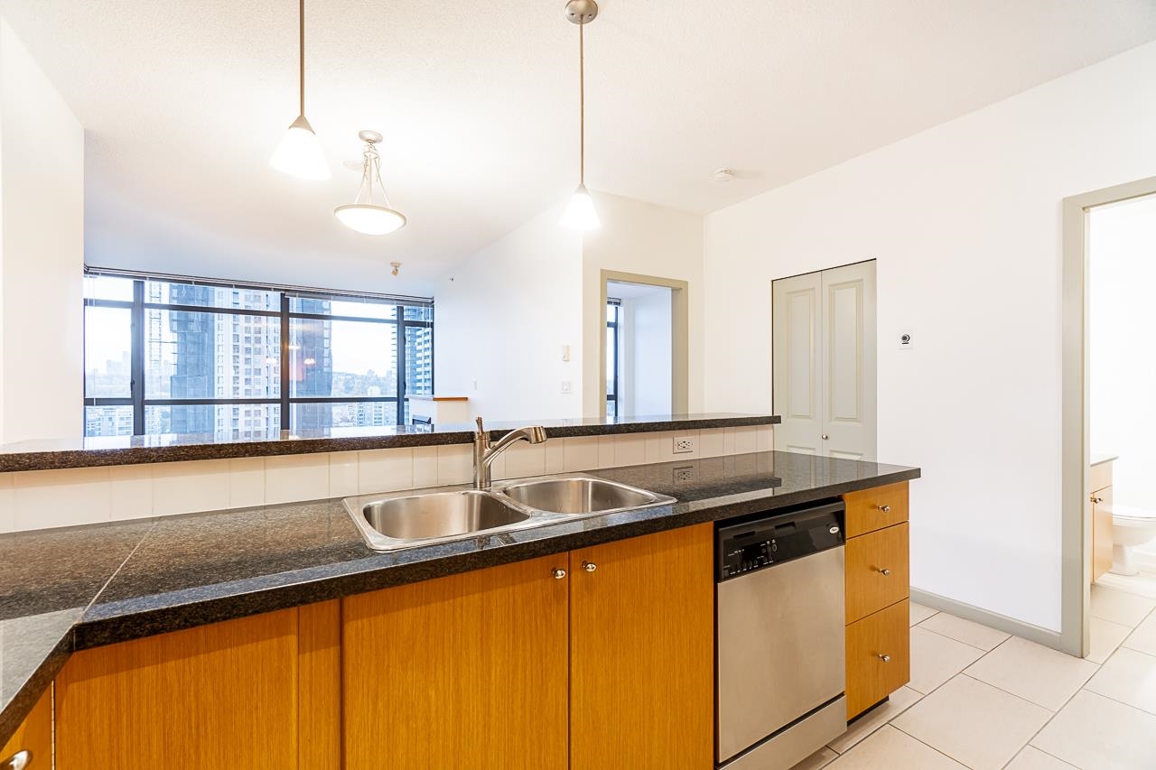 1806 4132 HALIFAX STREET, #1806