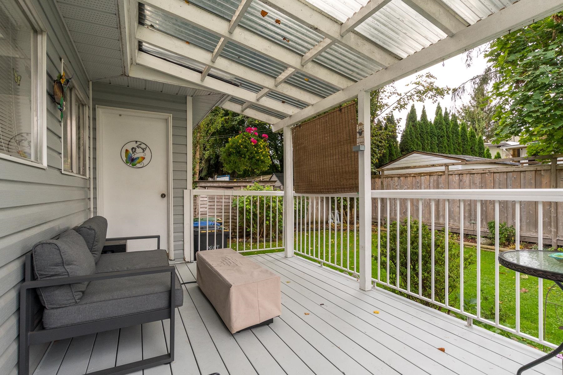 3566-3568 HANDLEY CRESCENT