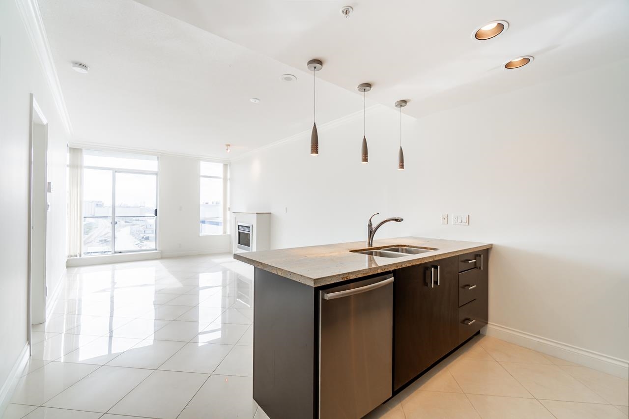 703 172 VICTORY SHIP WAY, #703