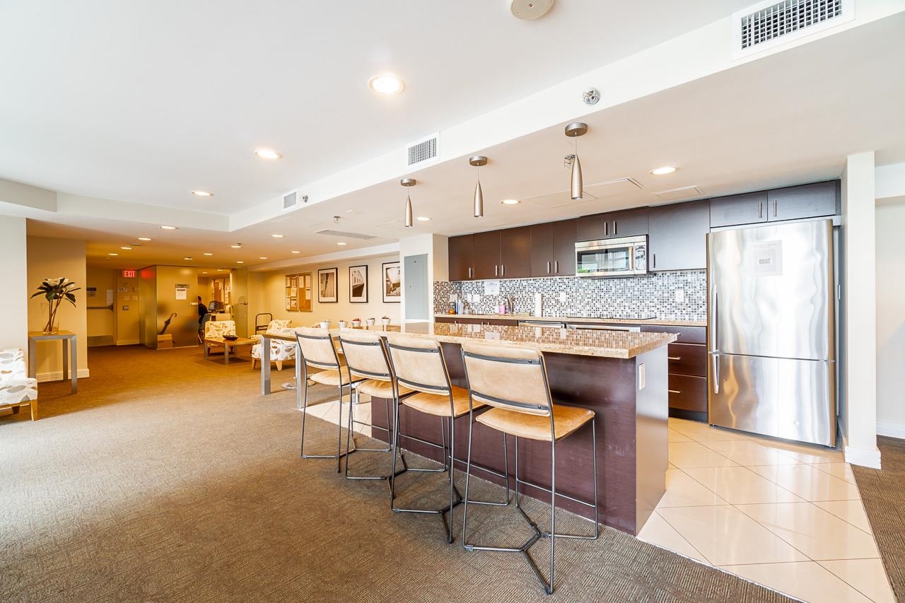 703 172 VICTORY SHIP WAY, #703
