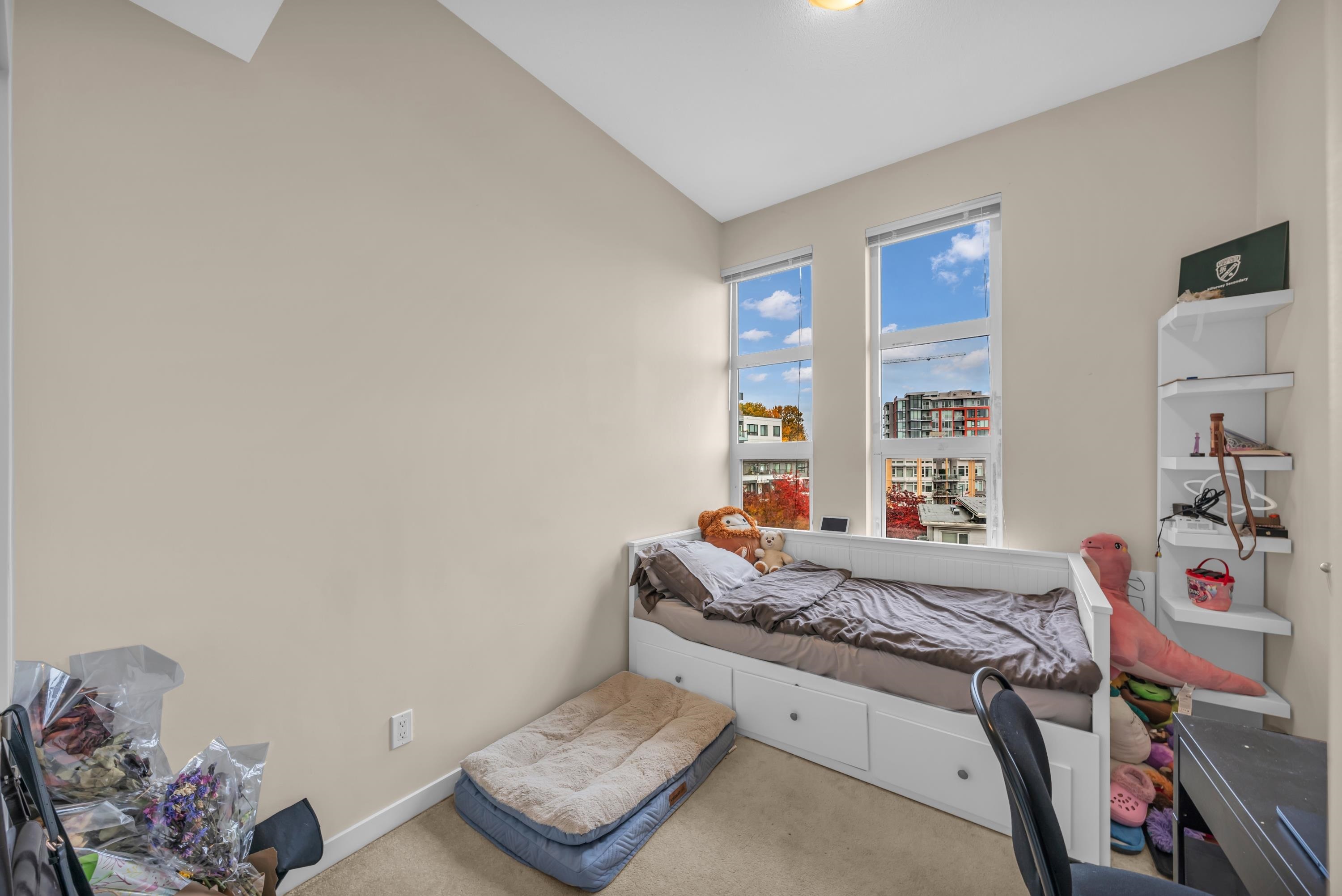 3172 PIERVIEW CRESCENT