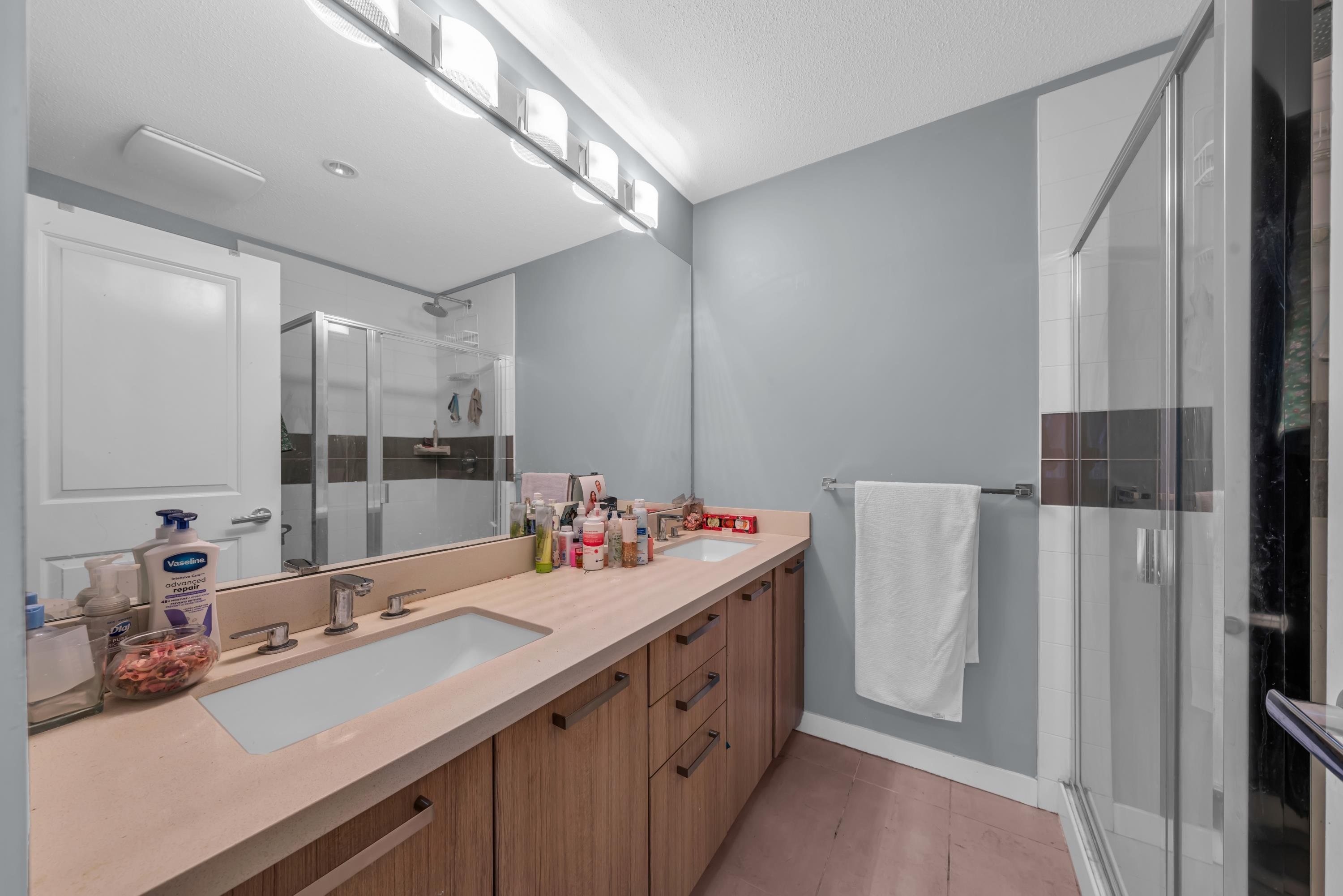 3172 PIERVIEW CRESCENT