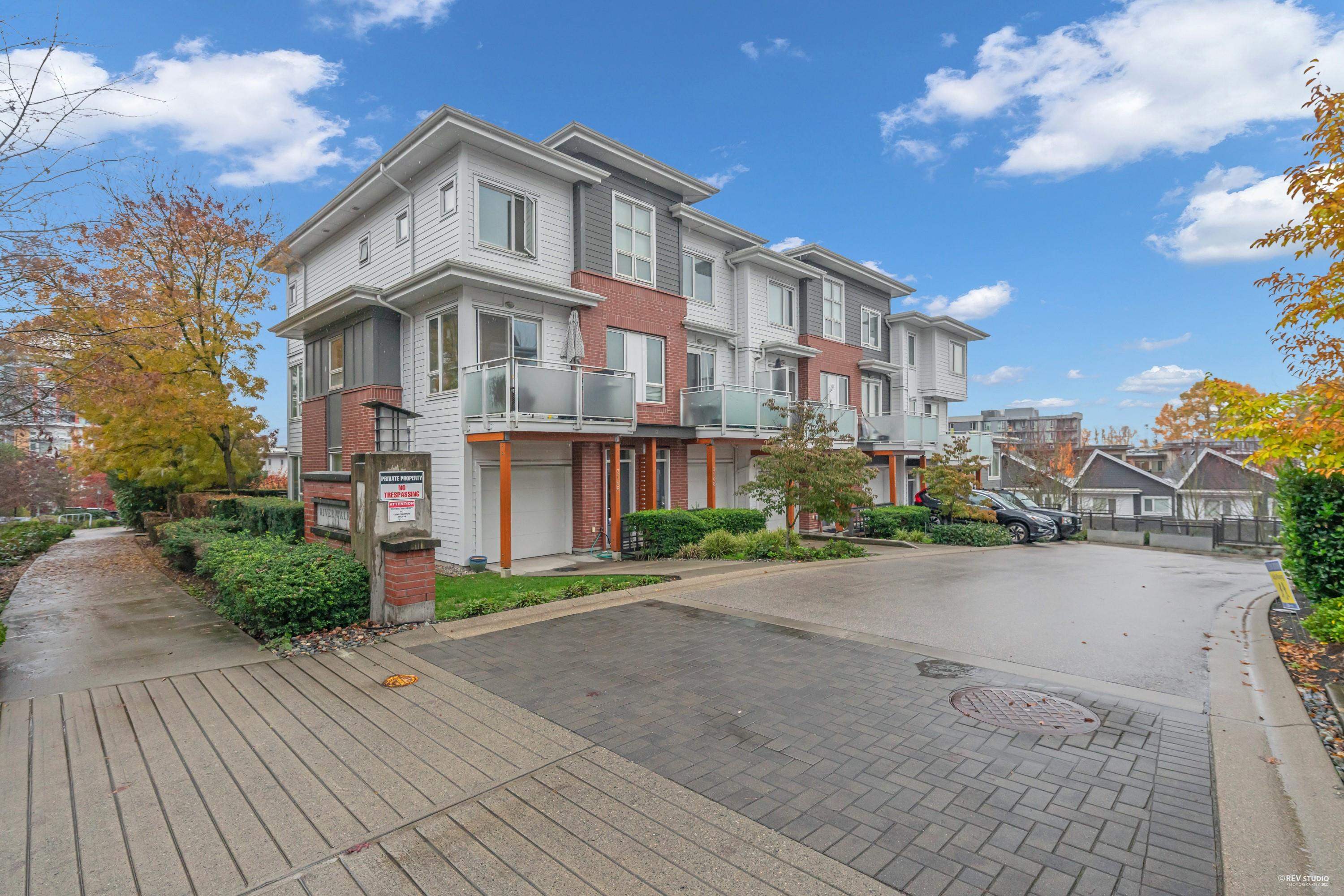 3172 PIERVIEW CRESCENT