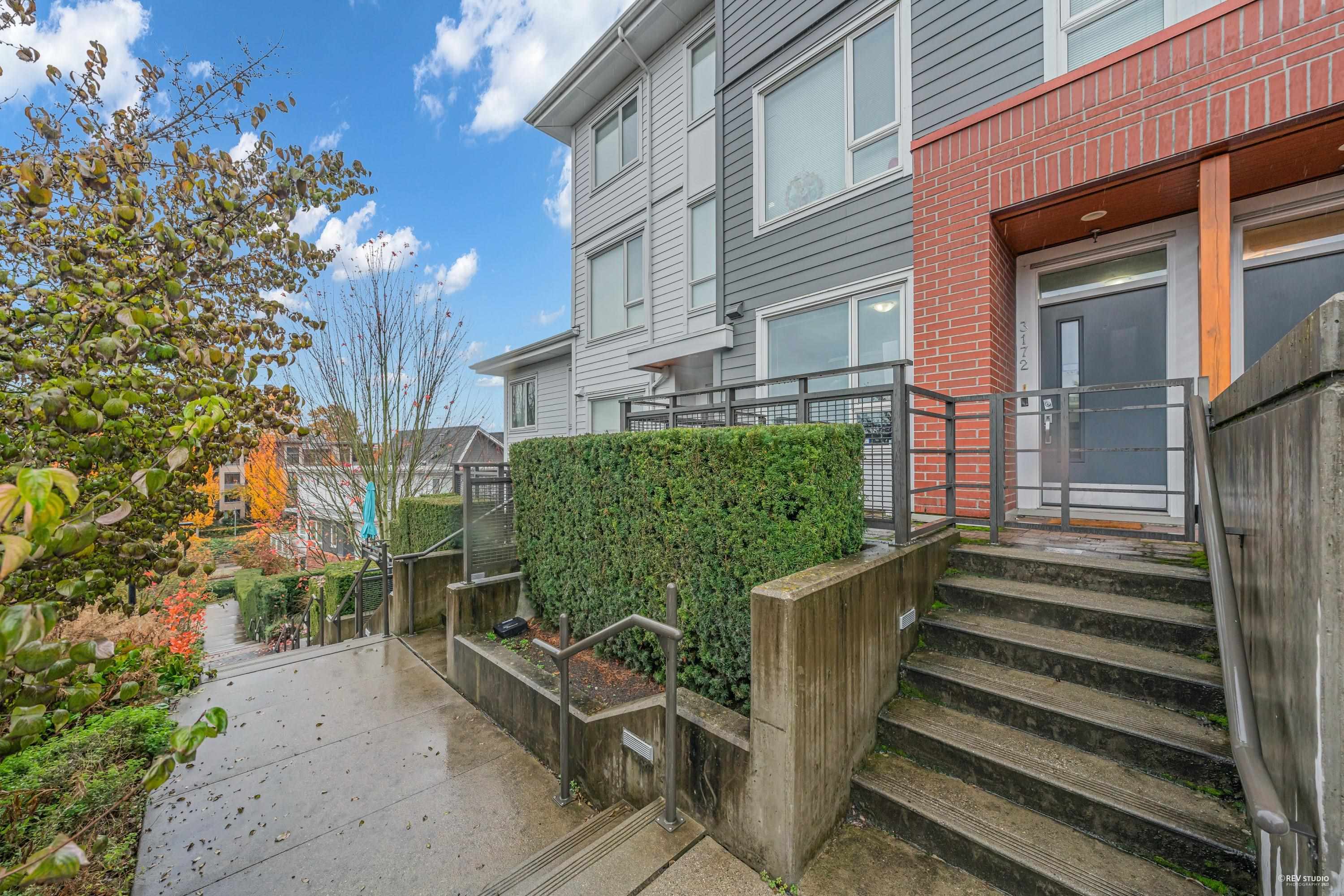 3172 PIERVIEW CRESCENT