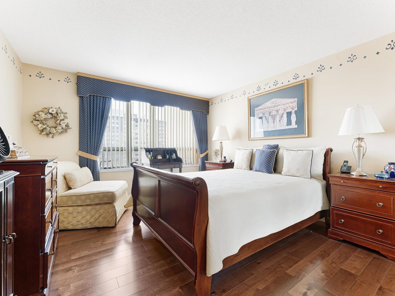 1307 612 SIXTH STREET, #1307