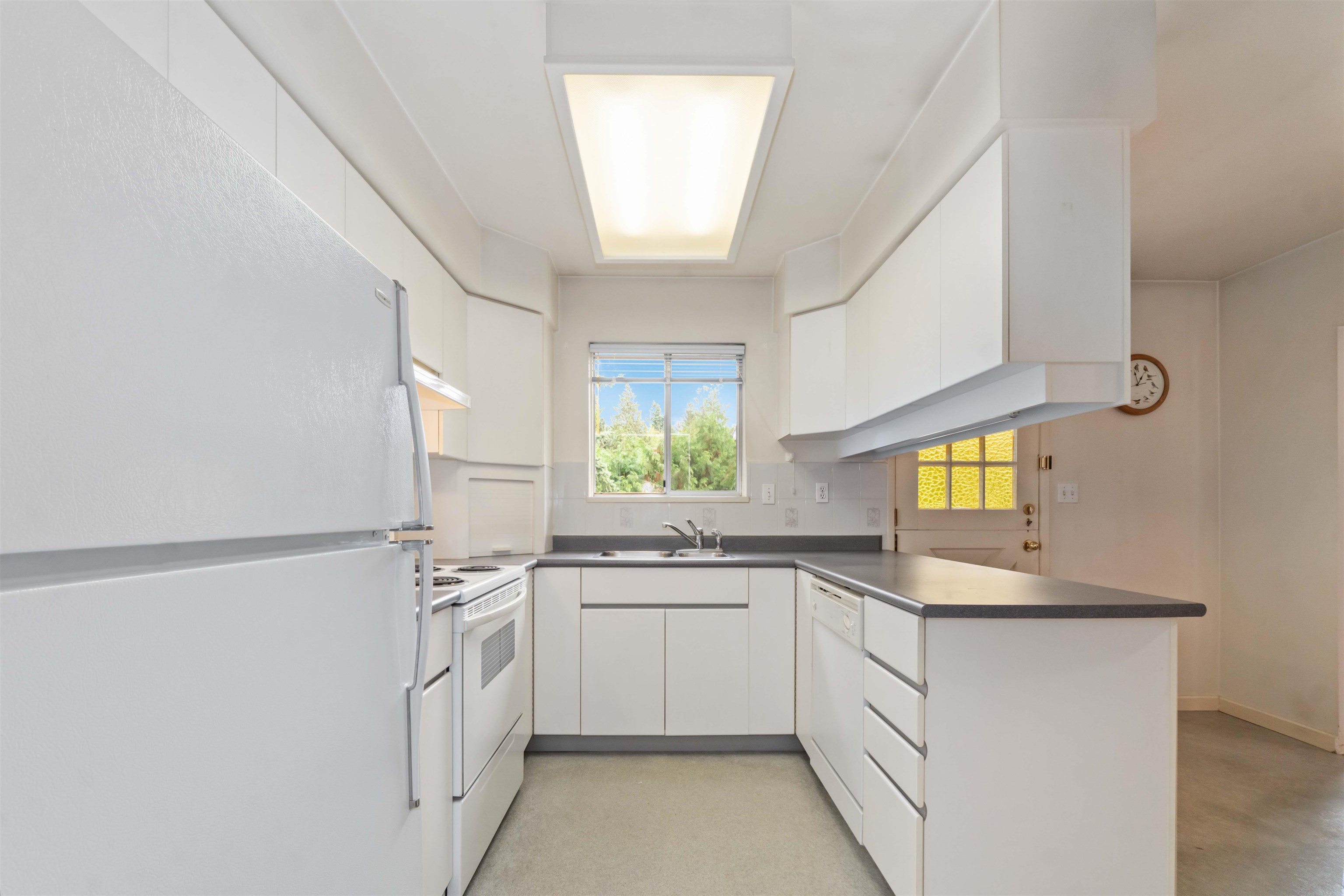 11243 KENDALE VIEW