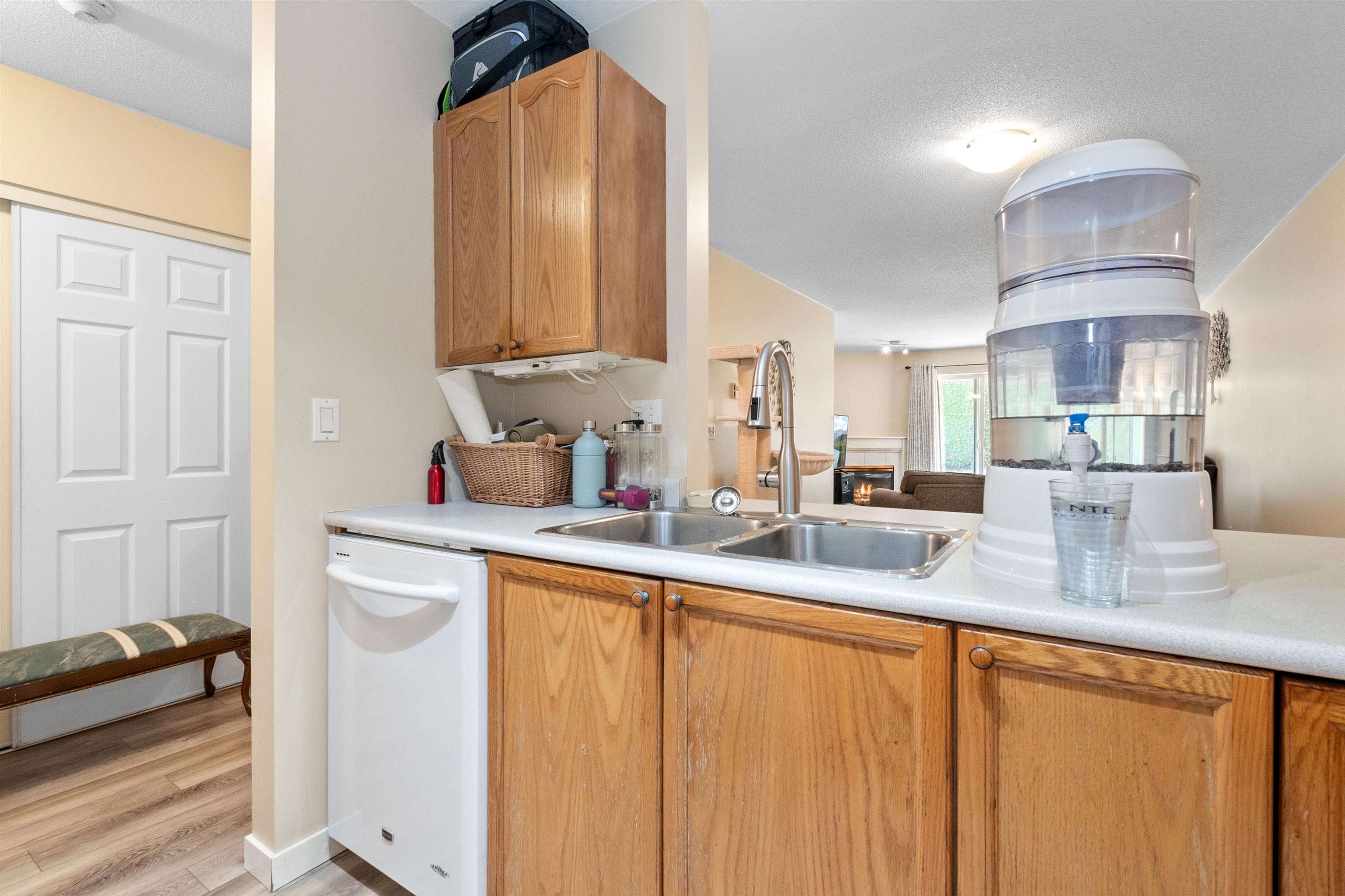 103 45504 MCINTOSH DRIVE, #103
