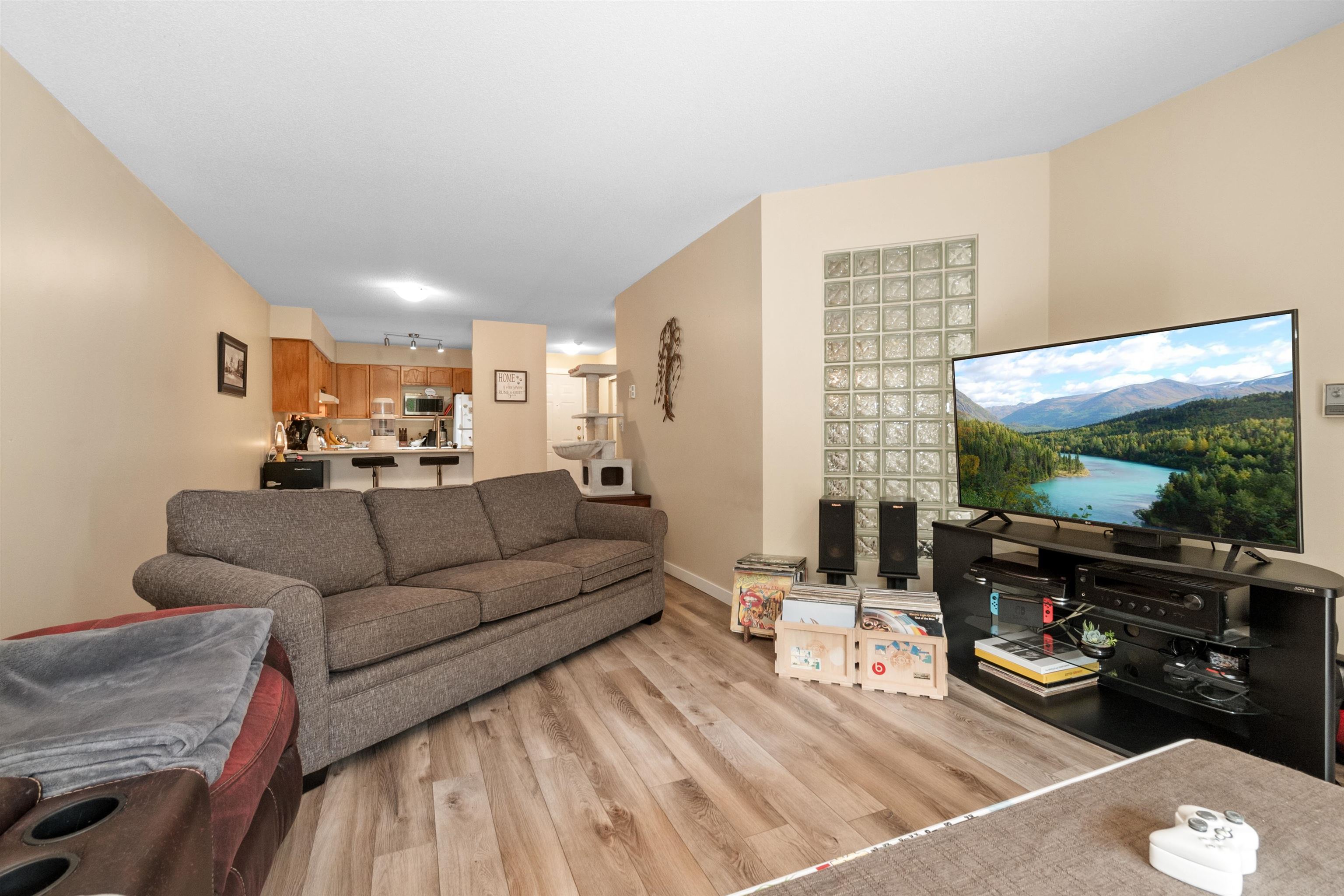 103 45504 MCINTOSH DRIVE, #103