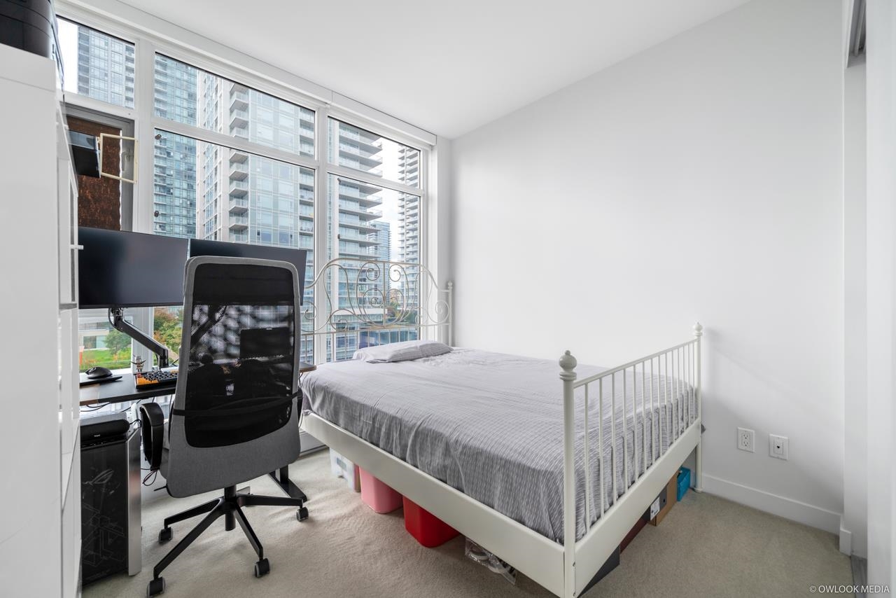 809 4688 KINGSWAY, #809