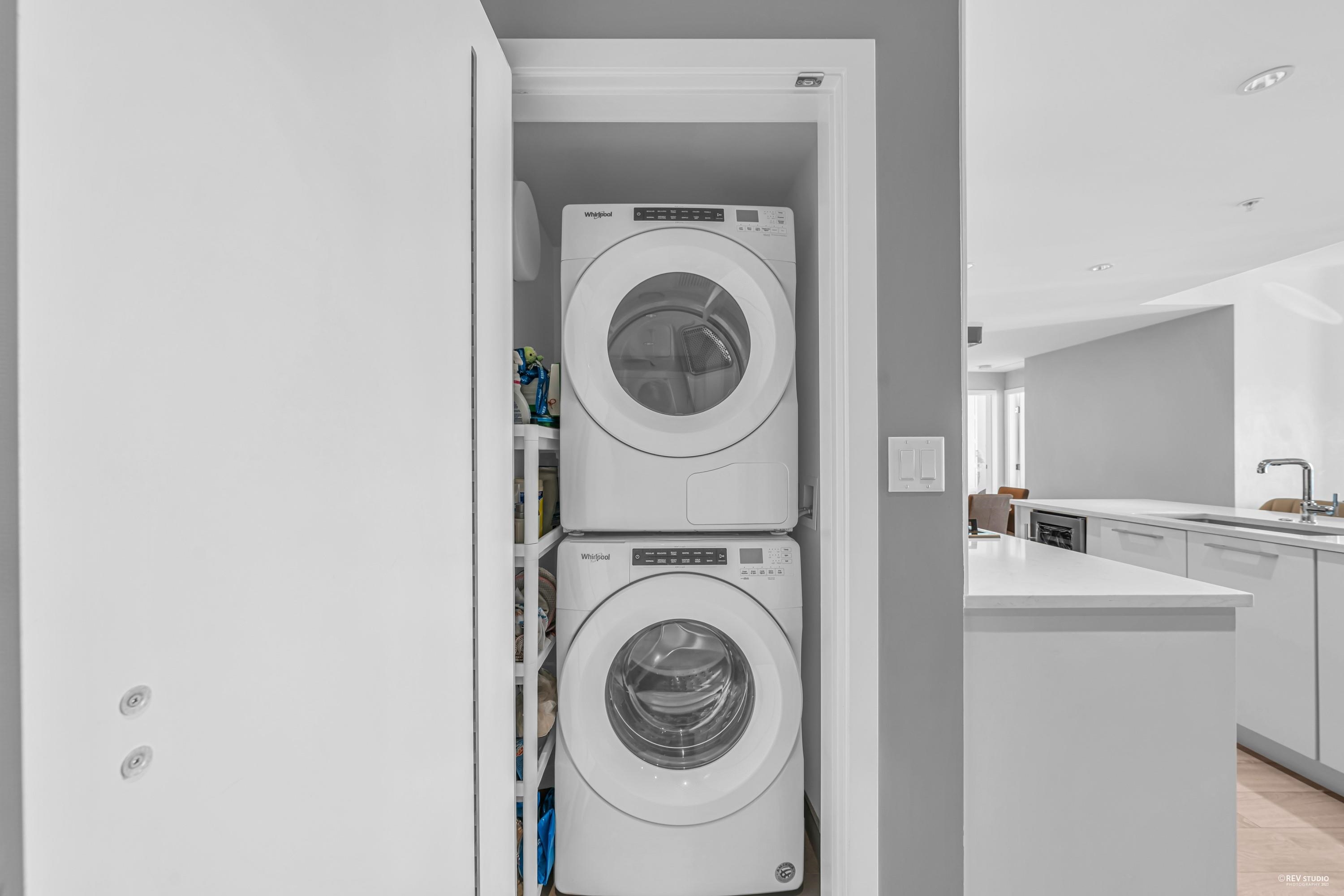 1601 7388 KINGSWAY, #1601