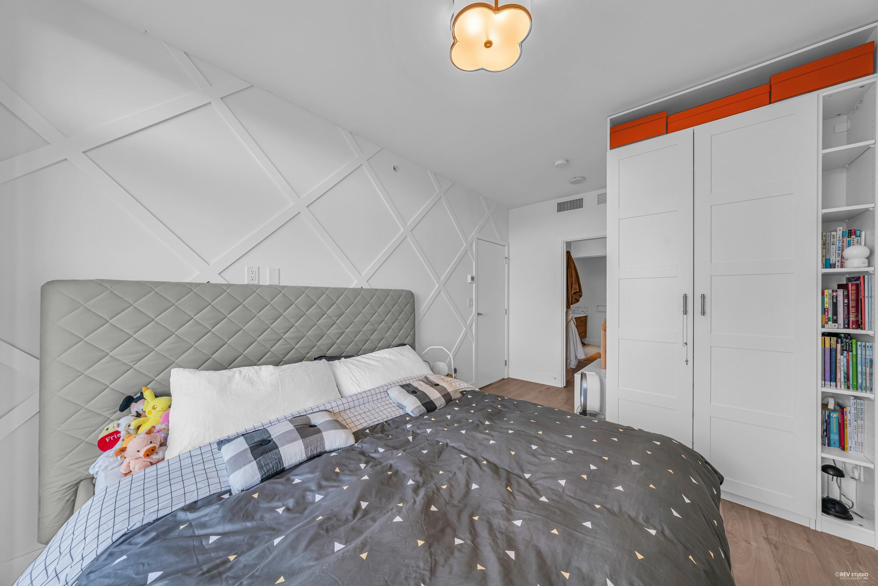 1601 7388 KINGSWAY, #1601