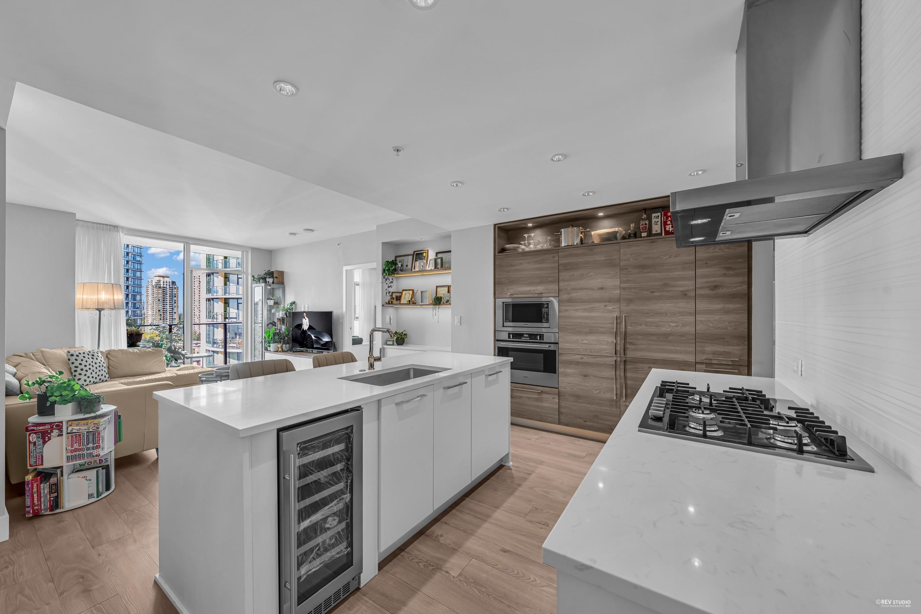 1601 7388 KINGSWAY, #1601