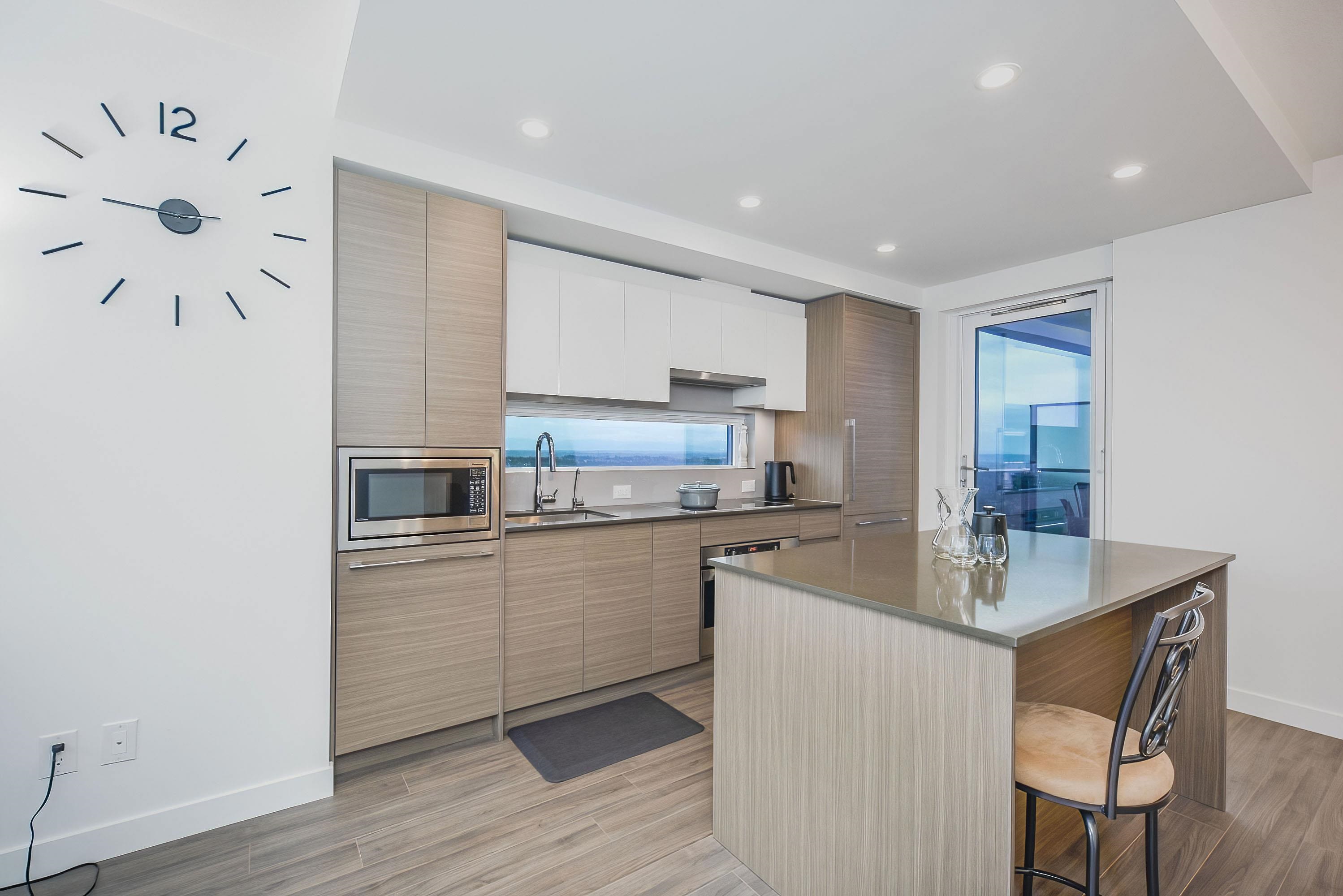 3708 13615 FRASER HIGHWAY, #3708