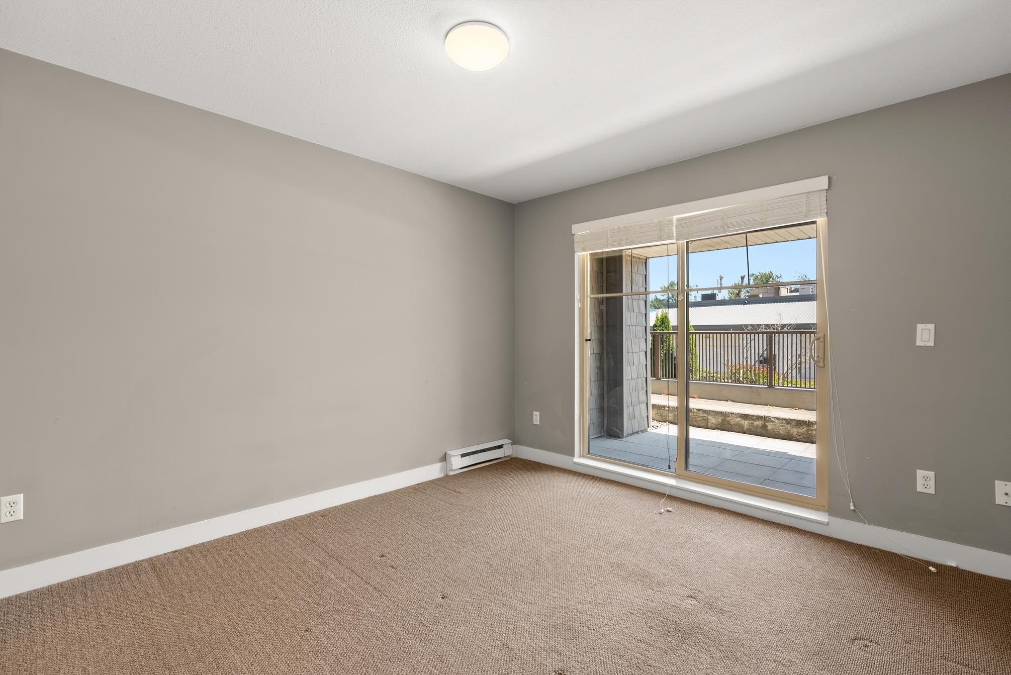 102 45567 YALE ROAD, #102