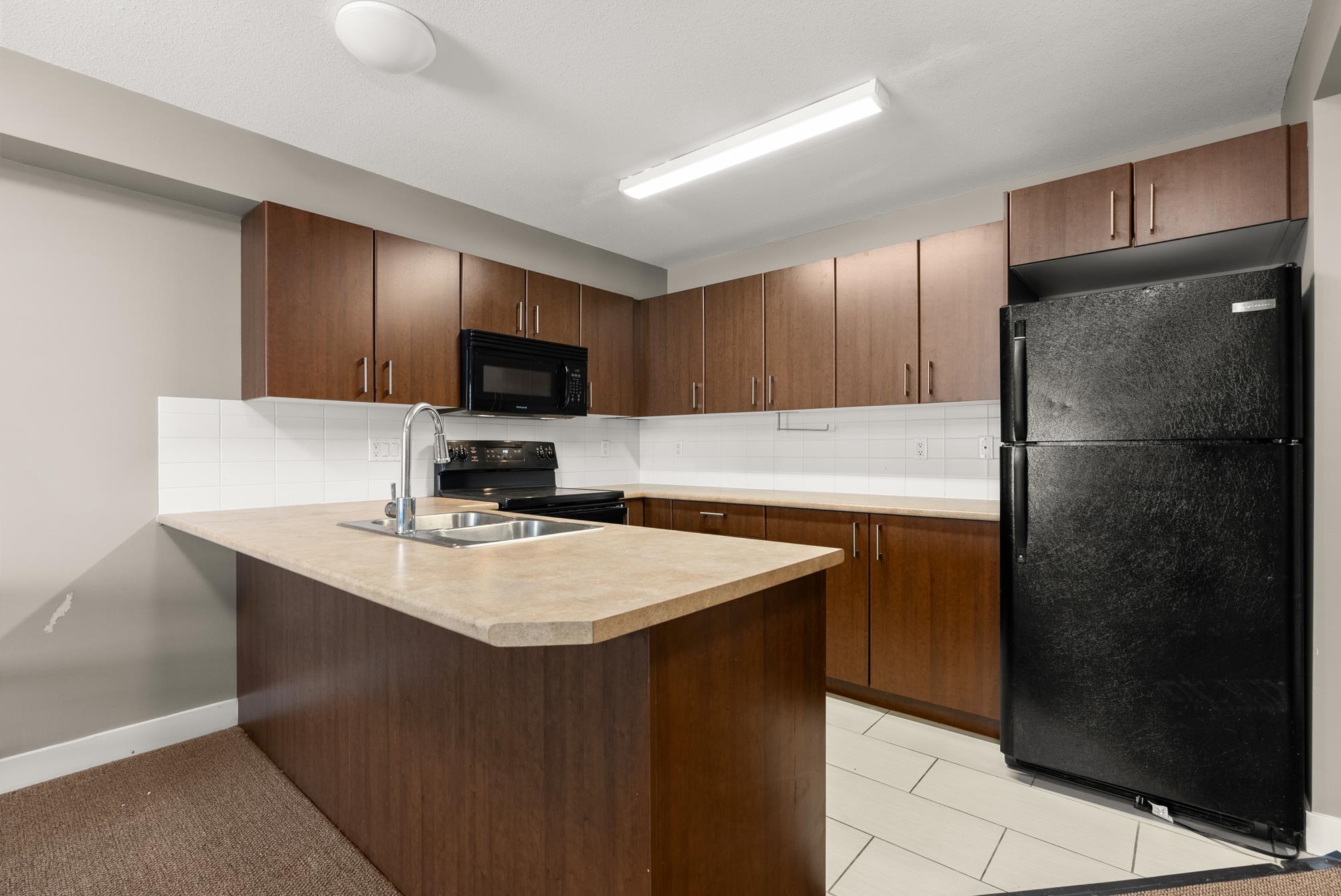 102 45567 YALE ROAD, #102
