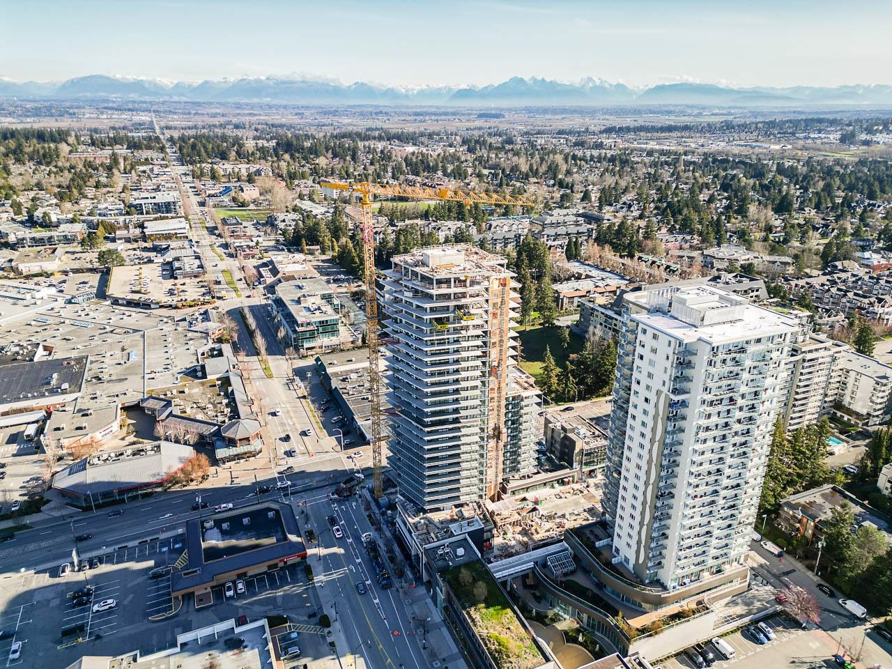 906 1588 JOHNSTON ROAD, #906