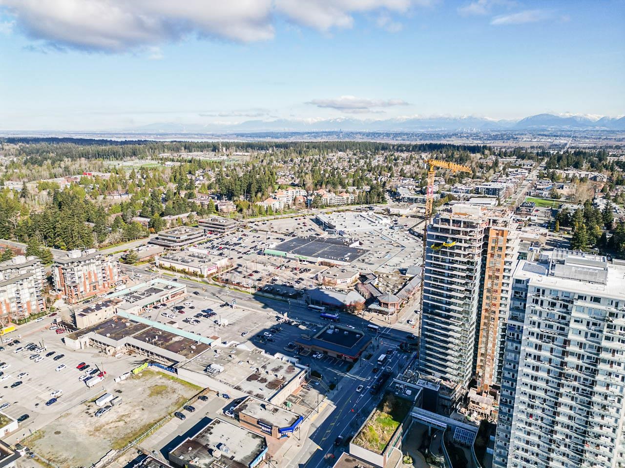 906 1588 JOHNSTON ROAD, #906