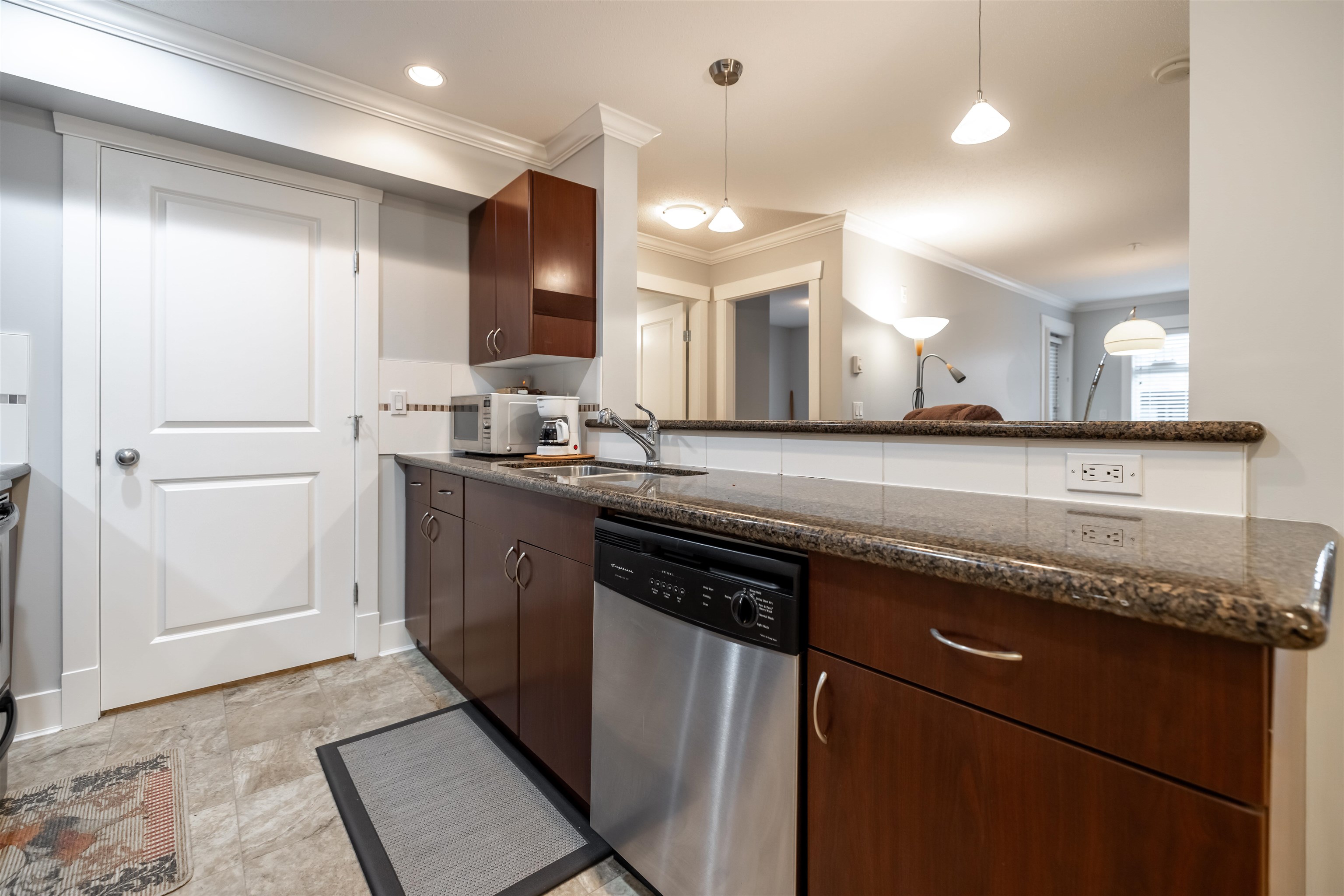 207 33255 OLD YALE ROAD, #207