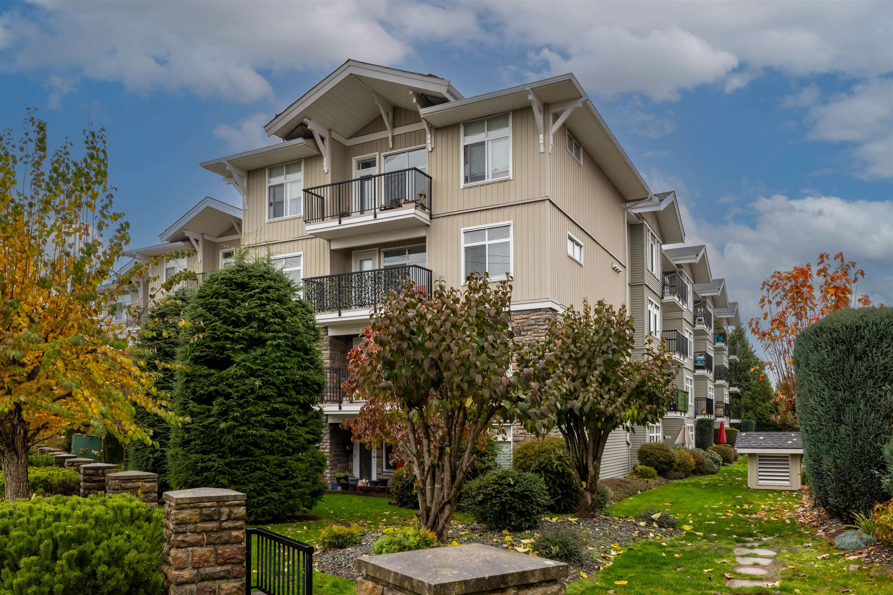 207 33255 OLD YALE ROAD, #207
