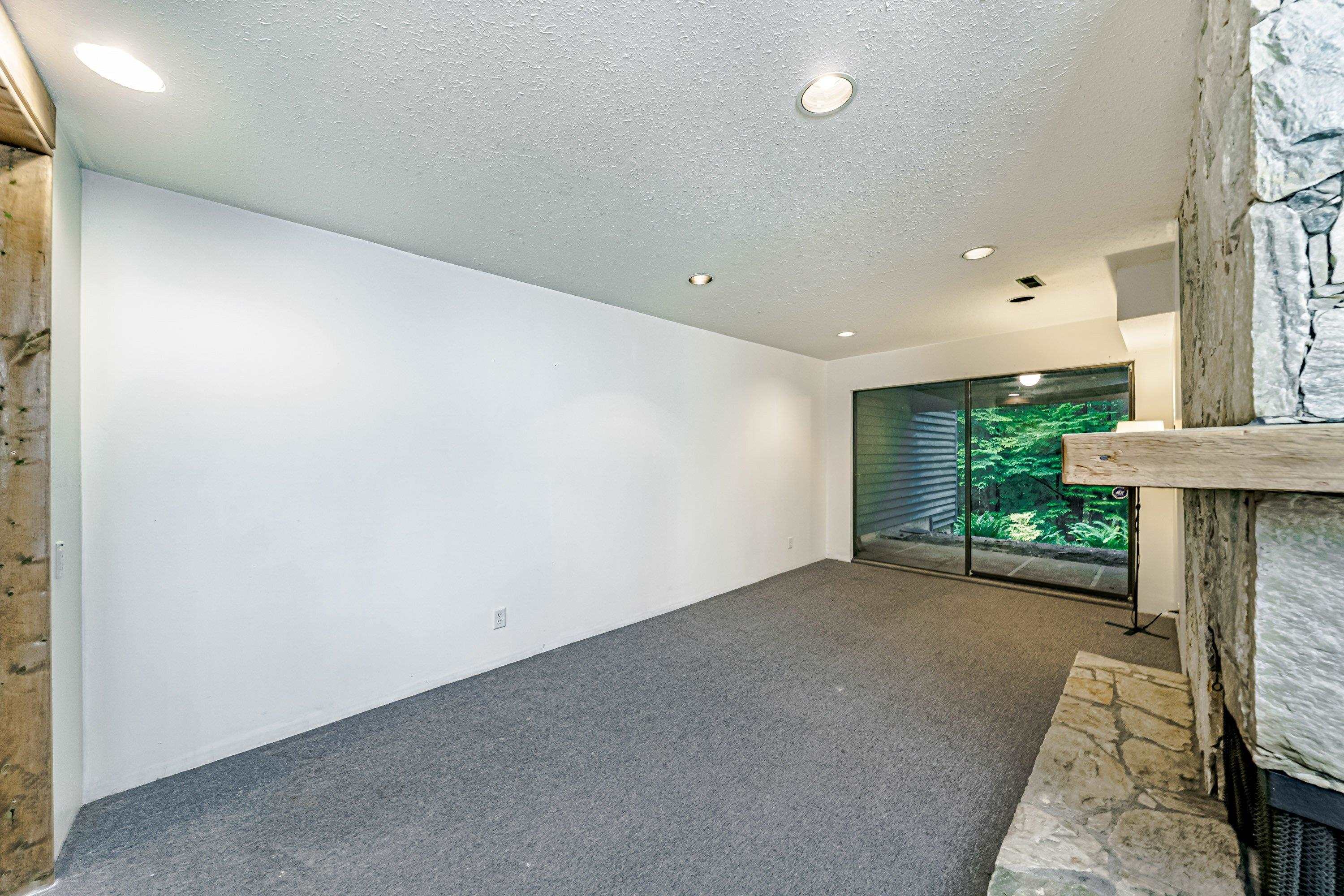 861 HENDECOURT ROAD