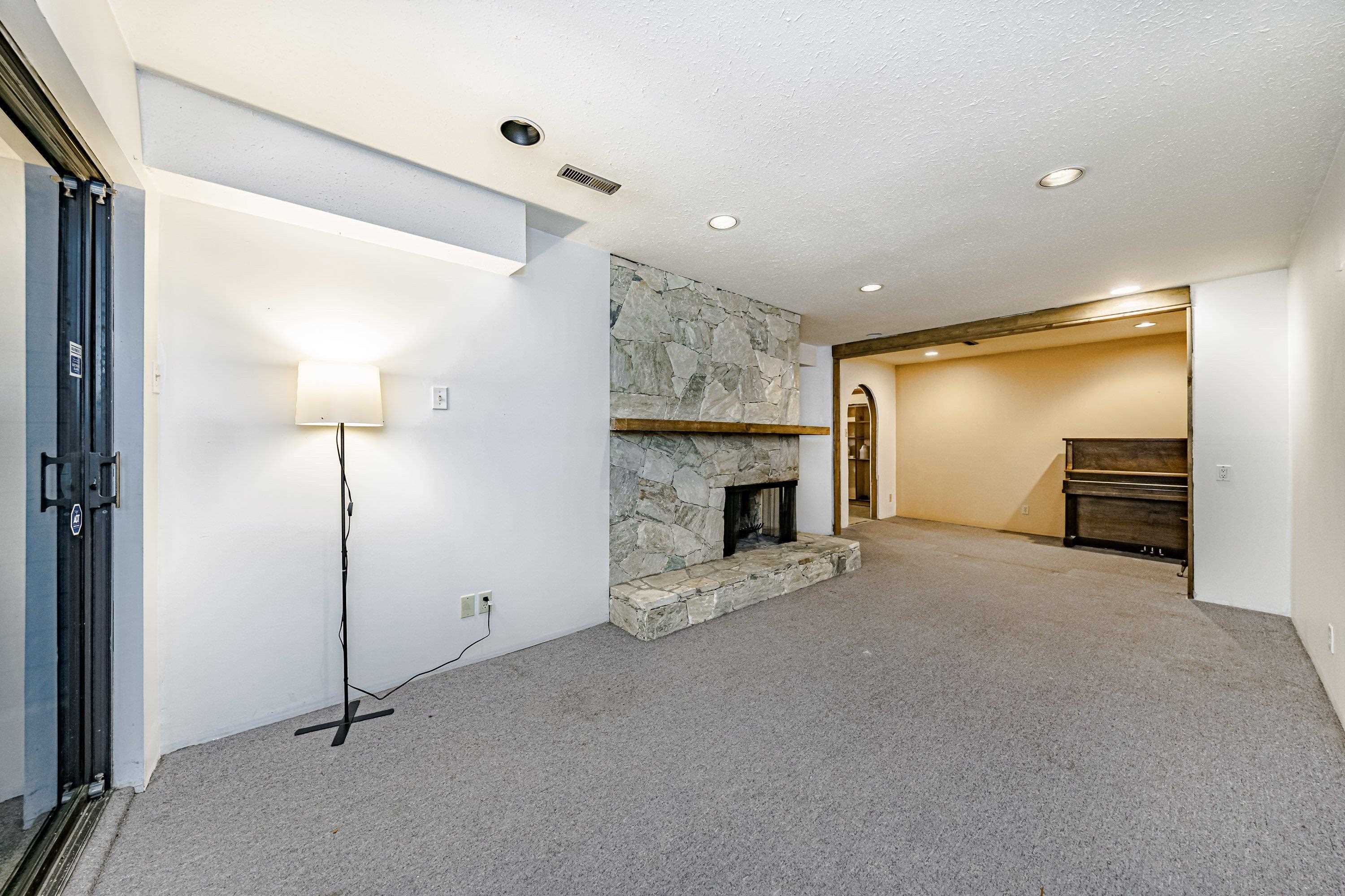 861 HENDECOURT ROAD