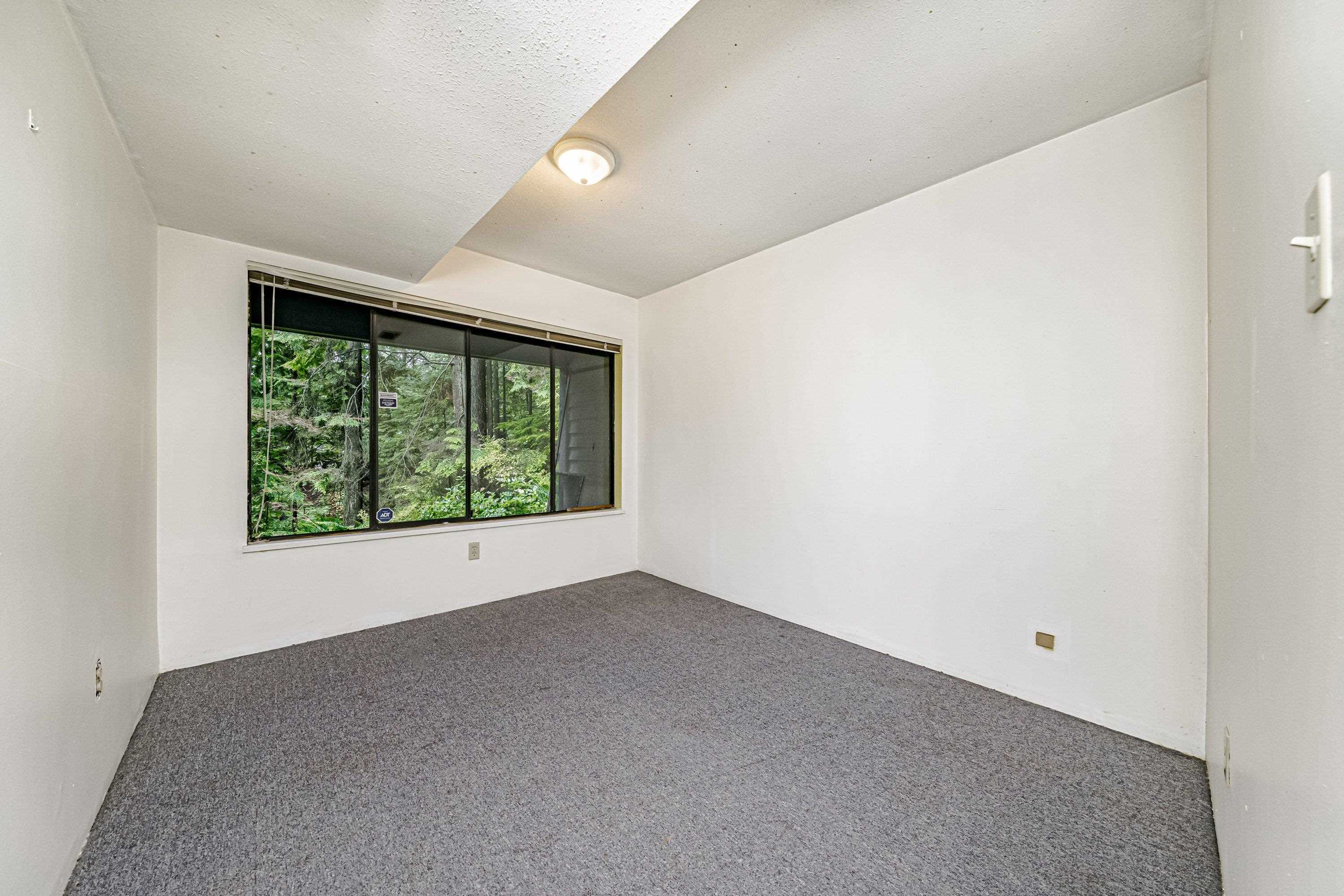 861 HENDECOURT ROAD