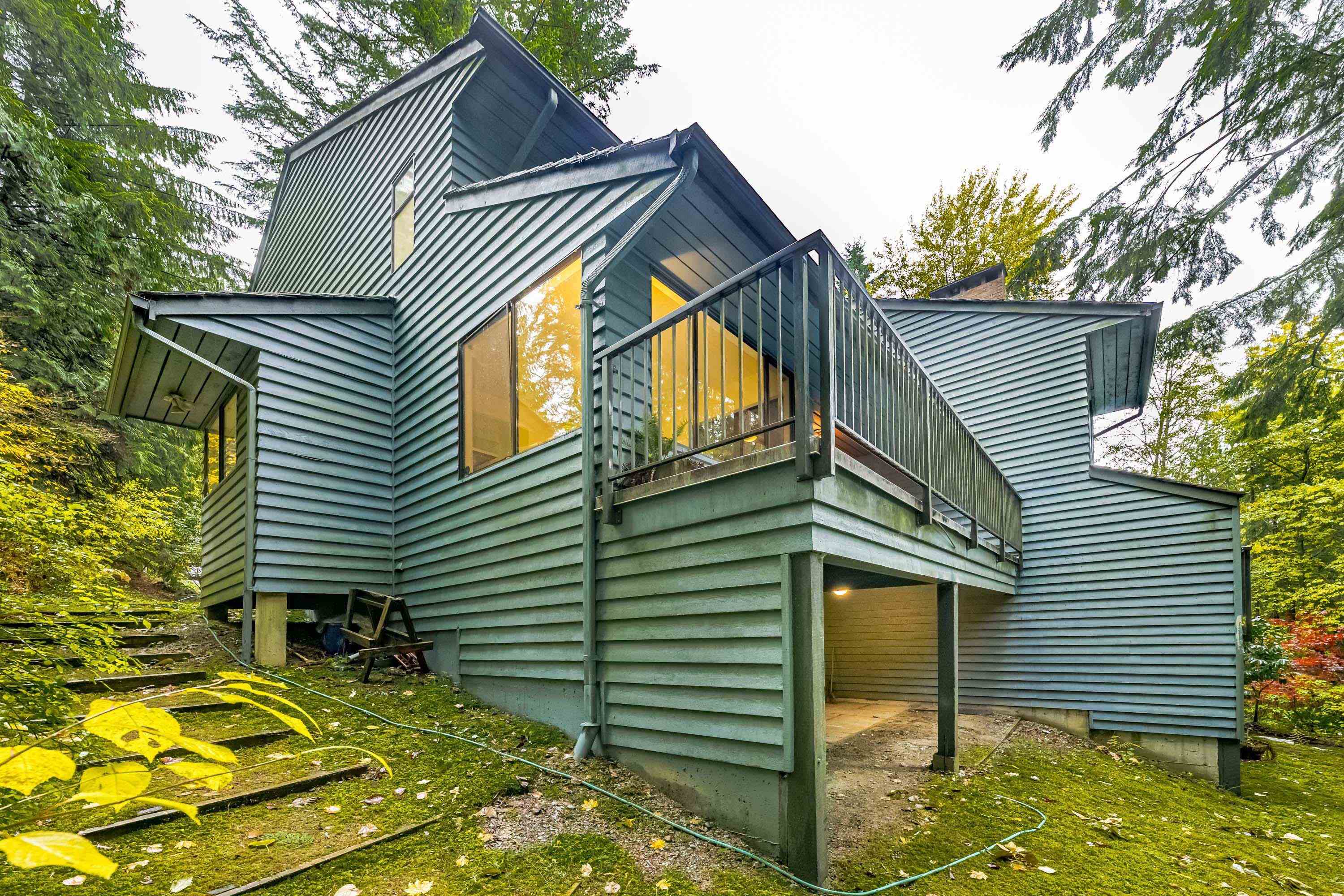 861 HENDECOURT ROAD