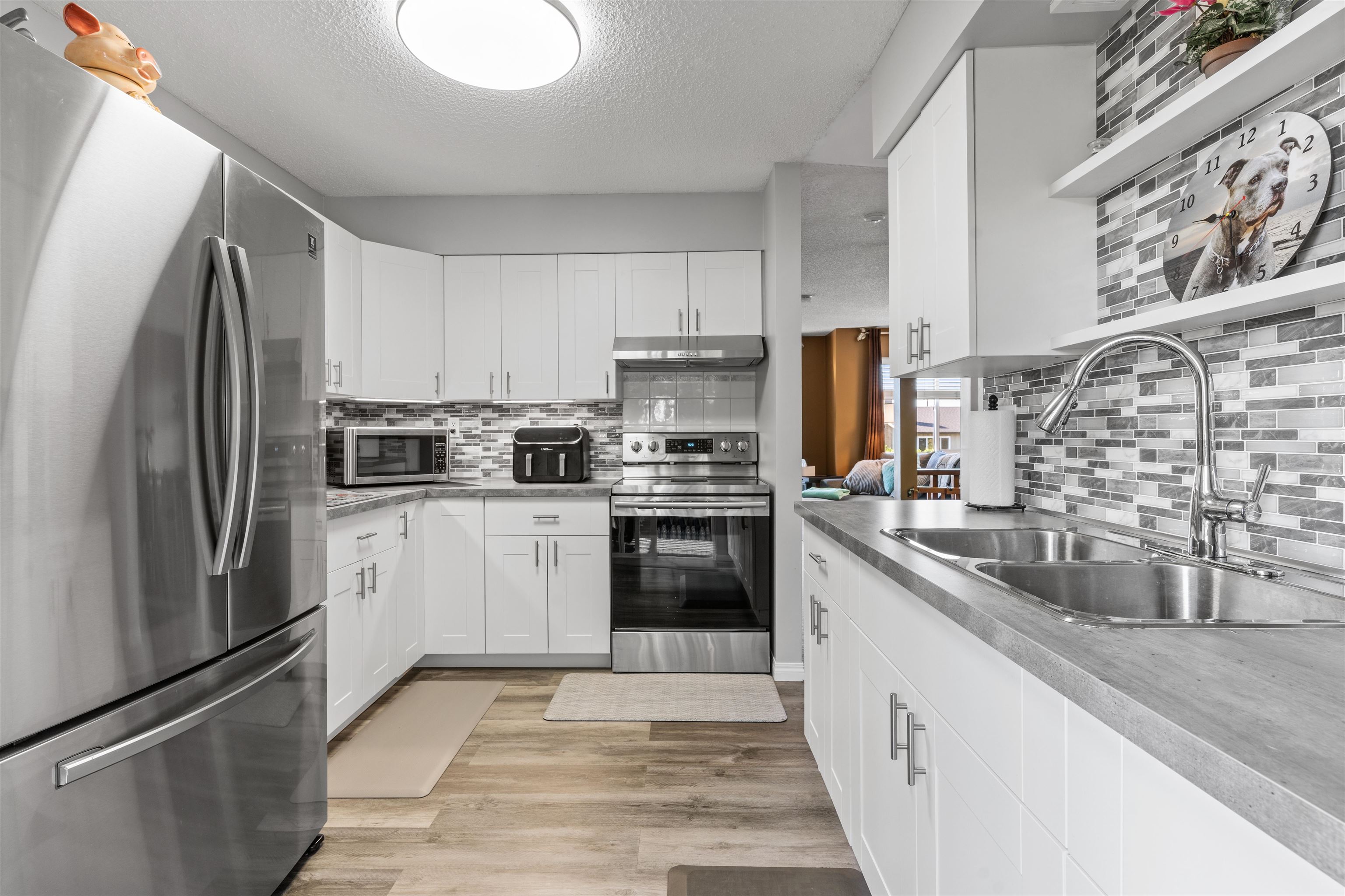 2611 WILDWOOD DRIVE
