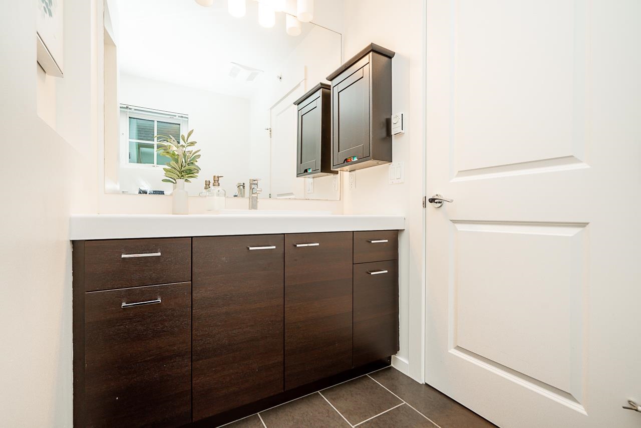 73 3010 RIVERBEND DRIVE, #73