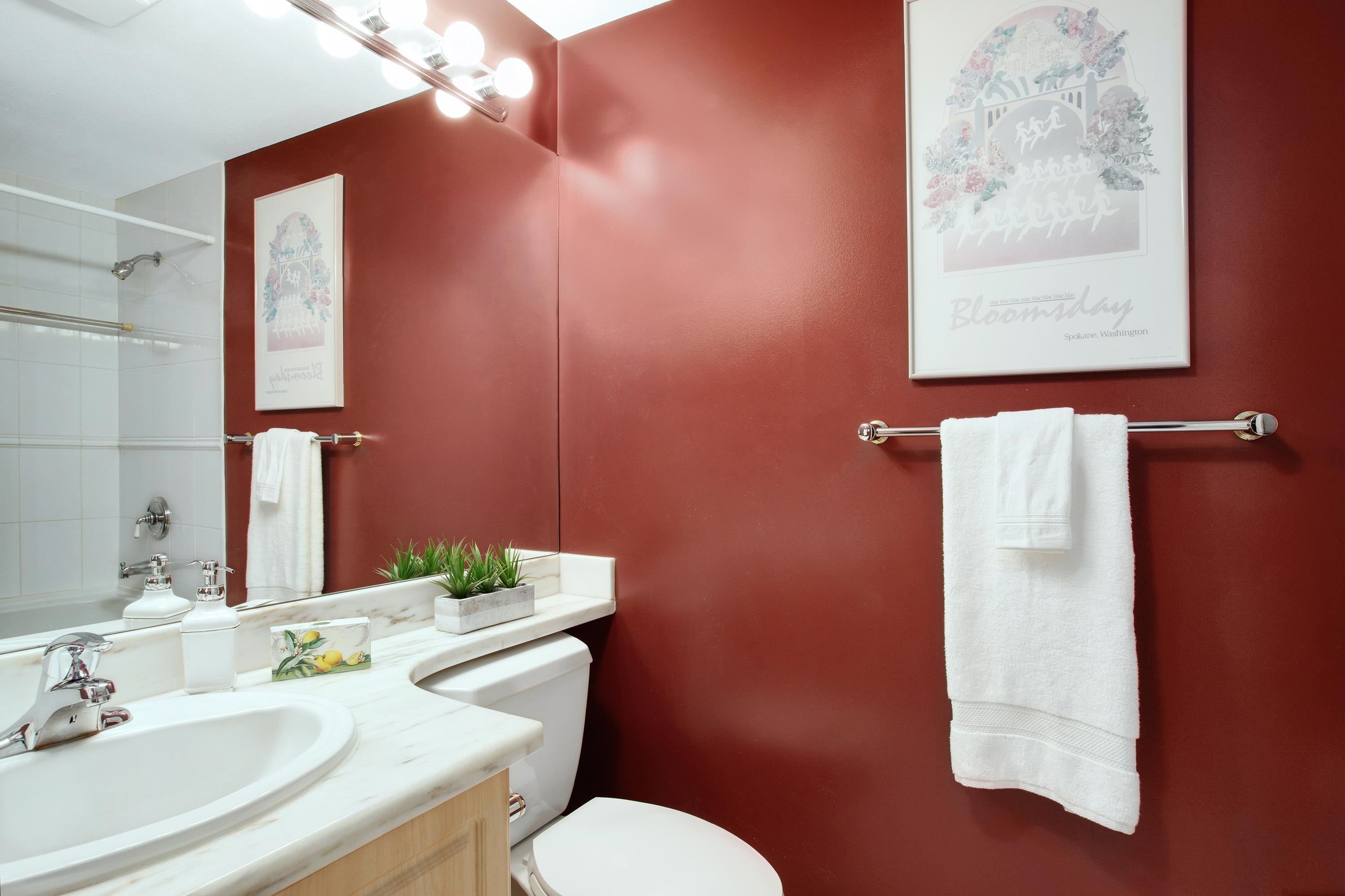 428 3629 DEERCREST DRIVE, #428