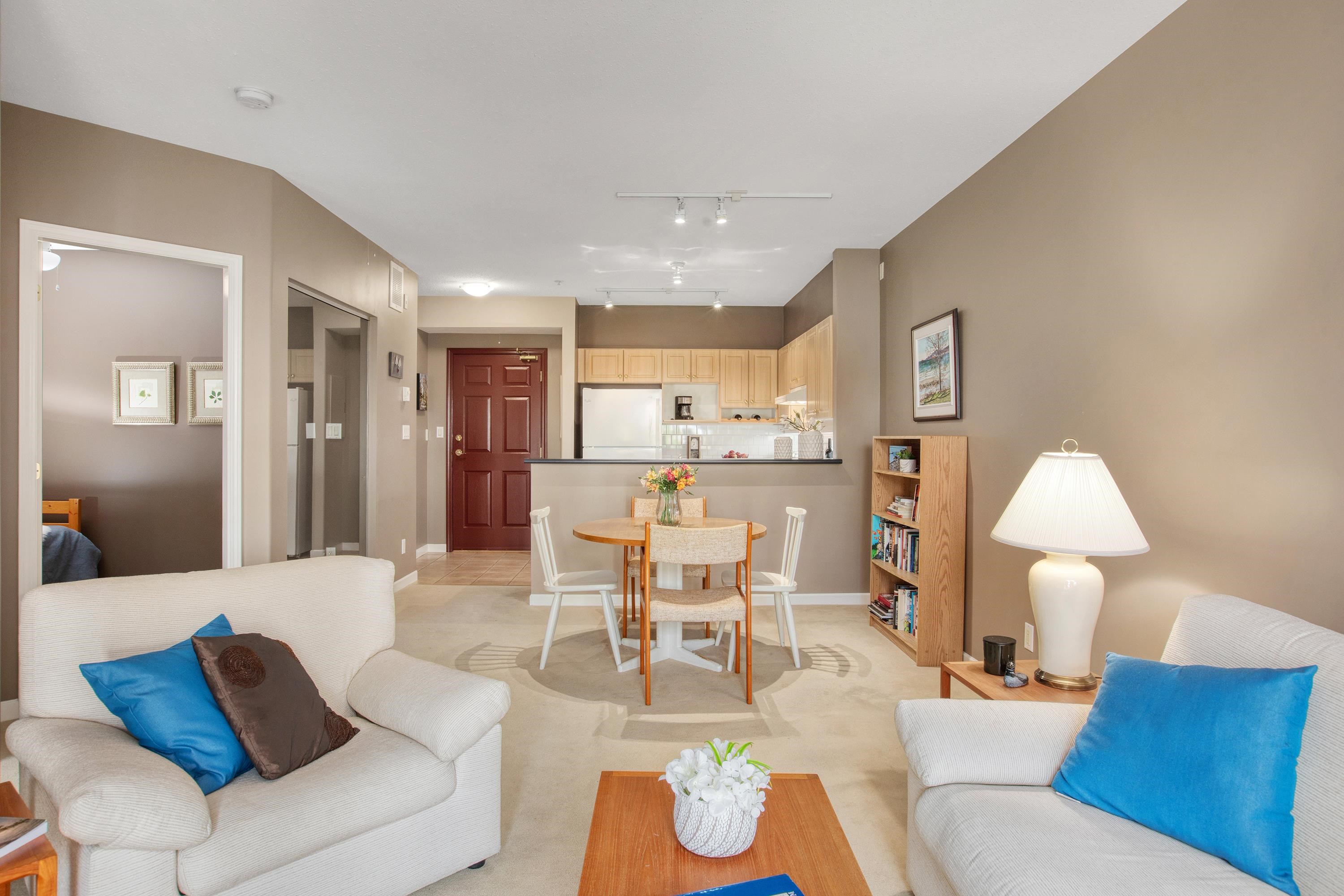 428 3629 DEERCREST DRIVE, #428