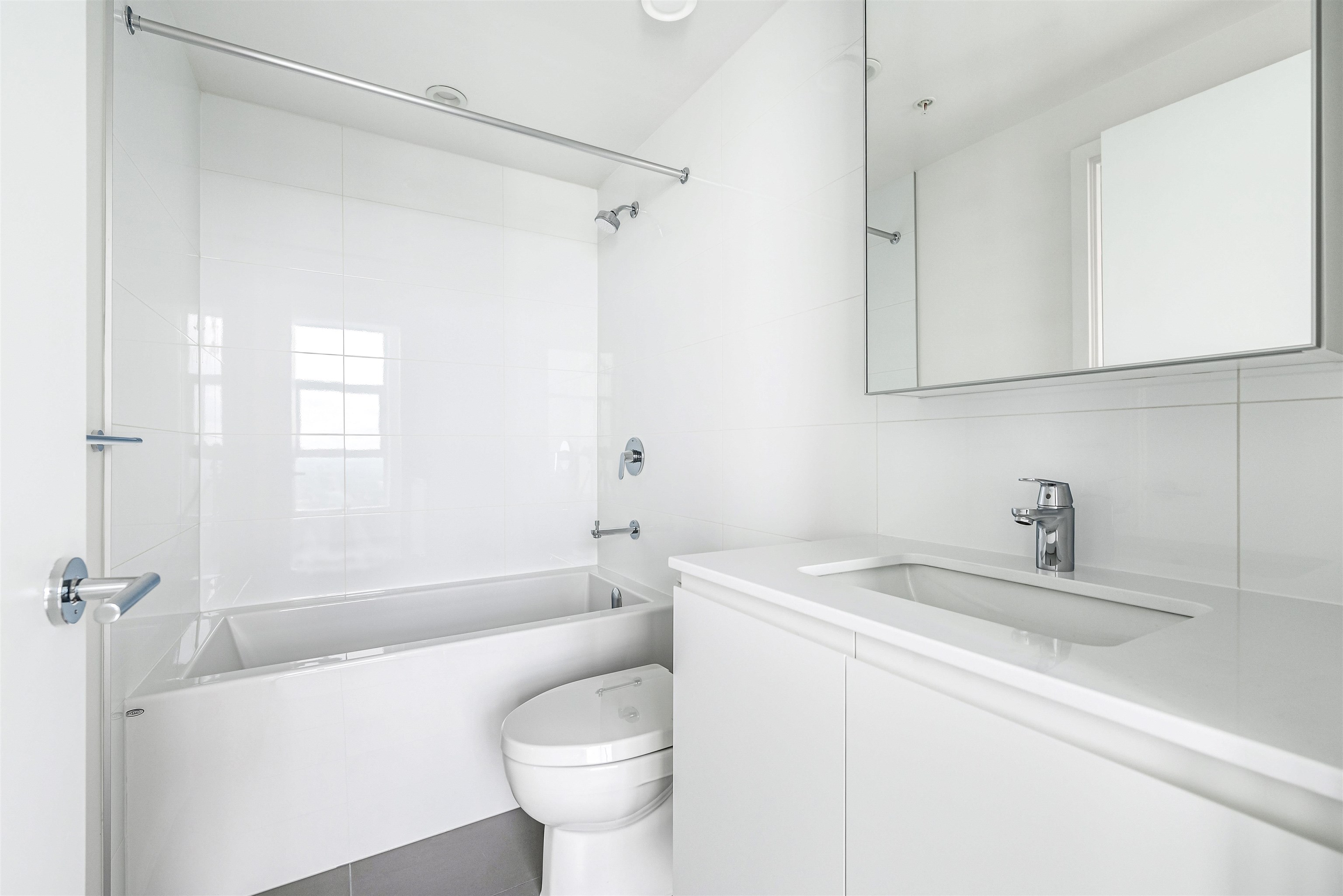 2810 3833 EVERGREEN PLACE, #2810