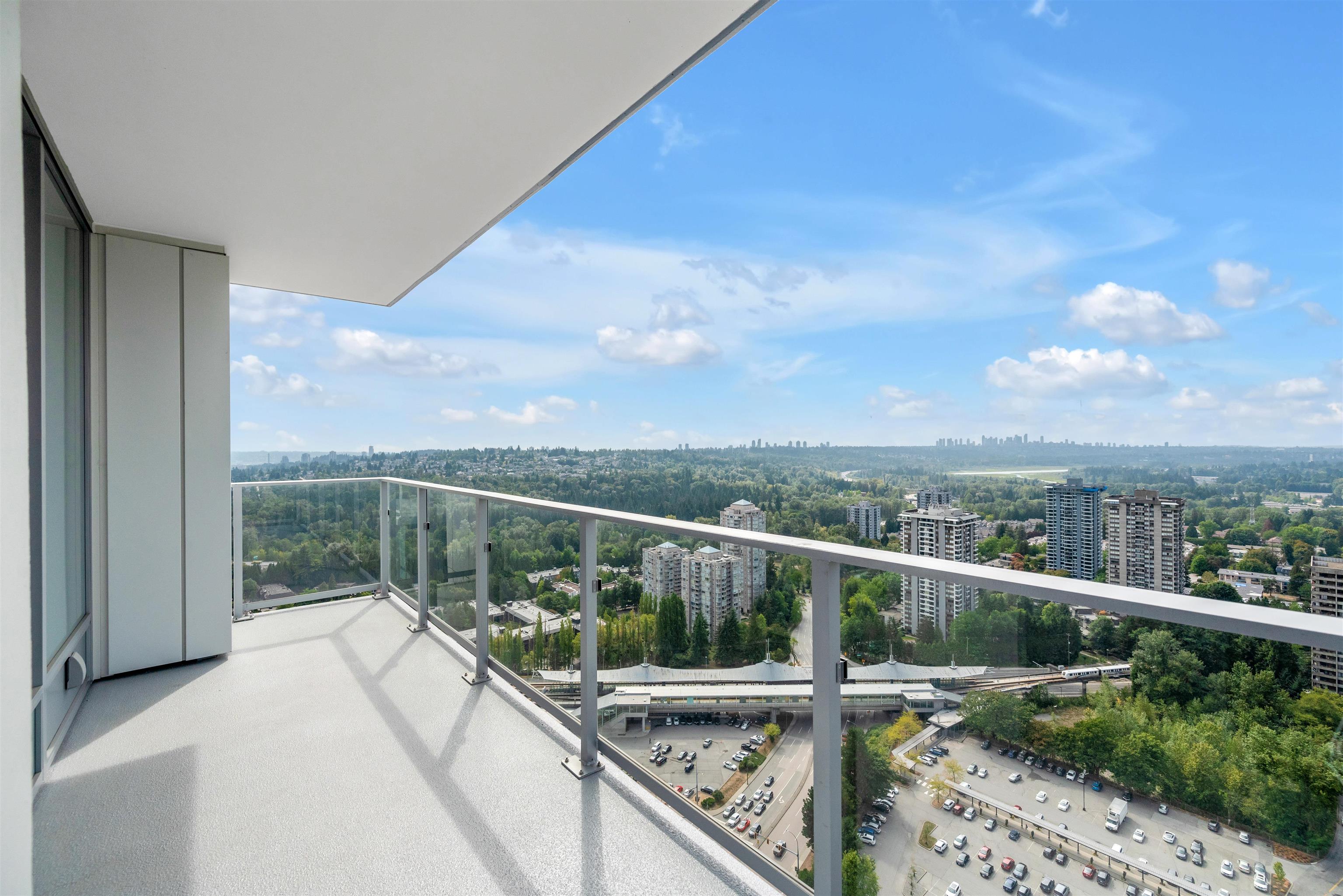 2810 3833 EVERGREEN PLACE, #2810