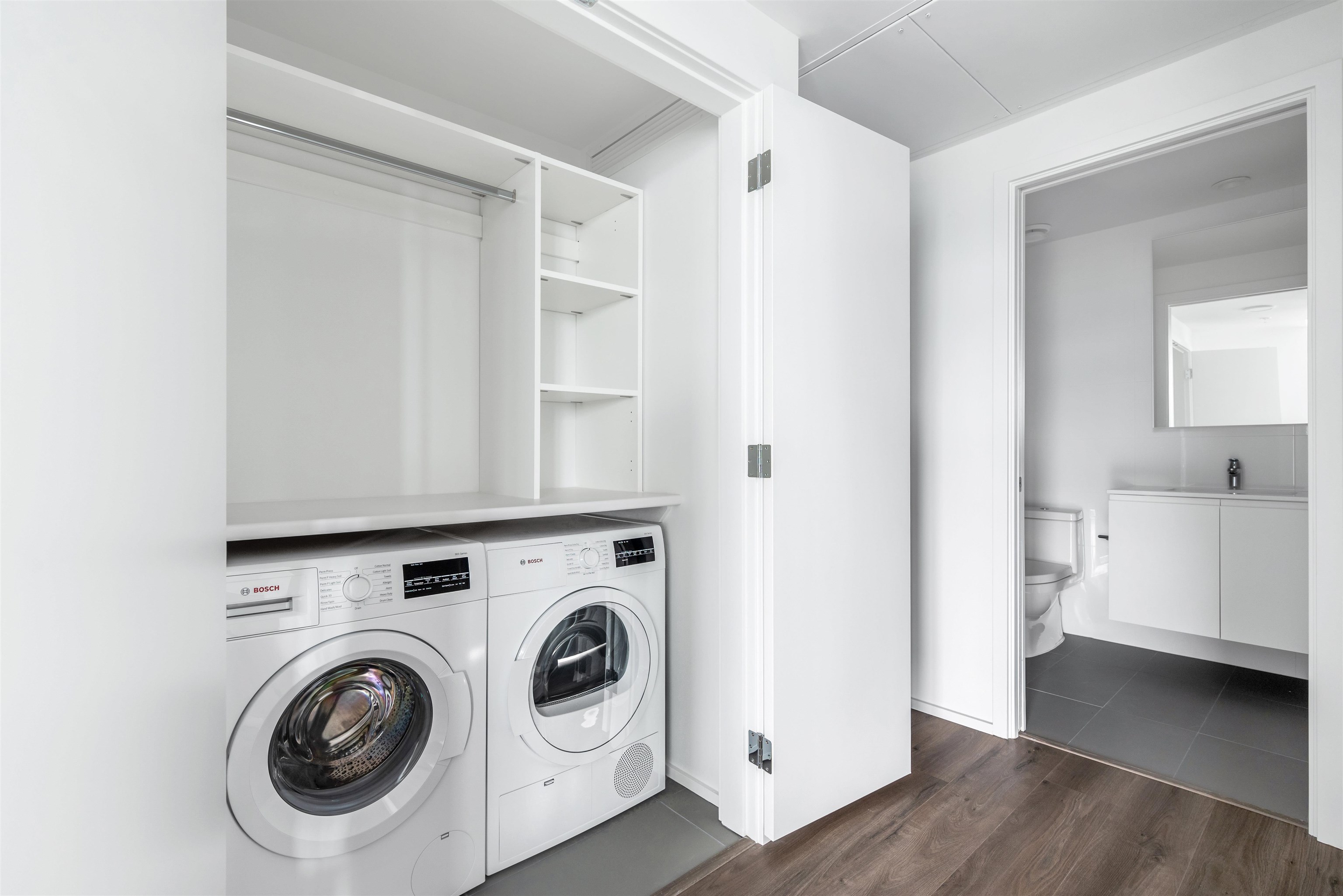 2810 3833 EVERGREEN PLACE, #2810