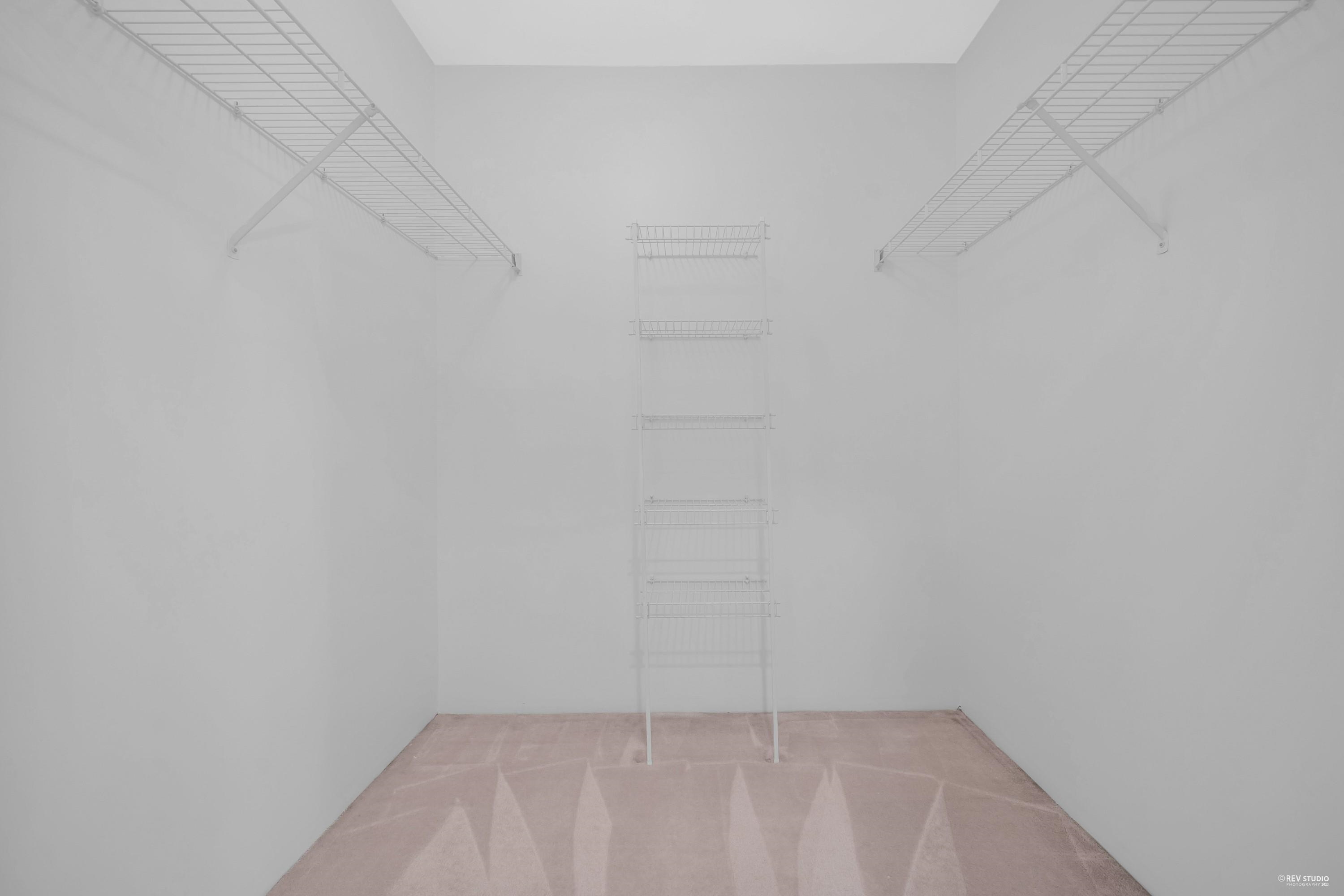 120 3250 W BROADWAY, #120
