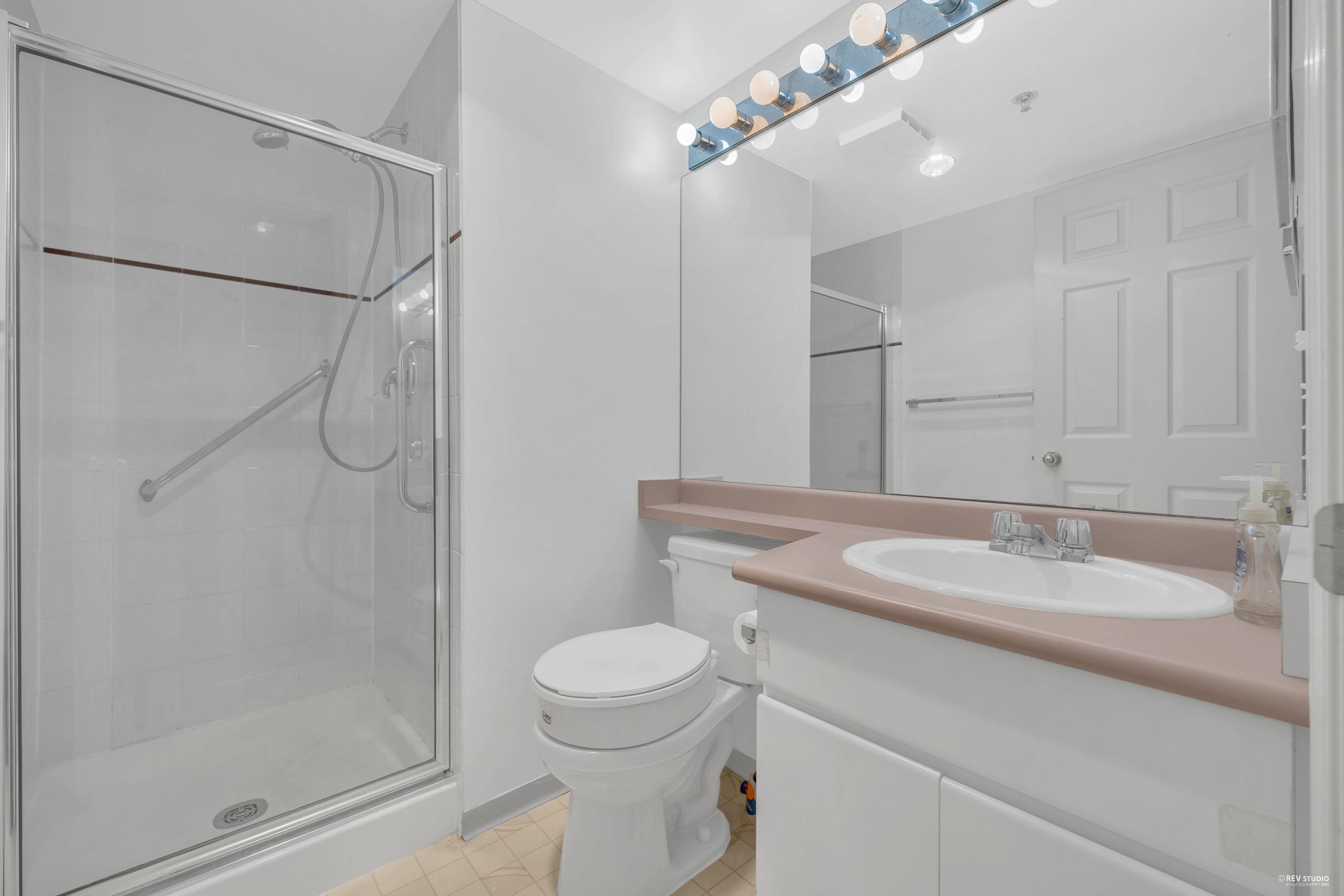 120 3250 W BROADWAY, #120