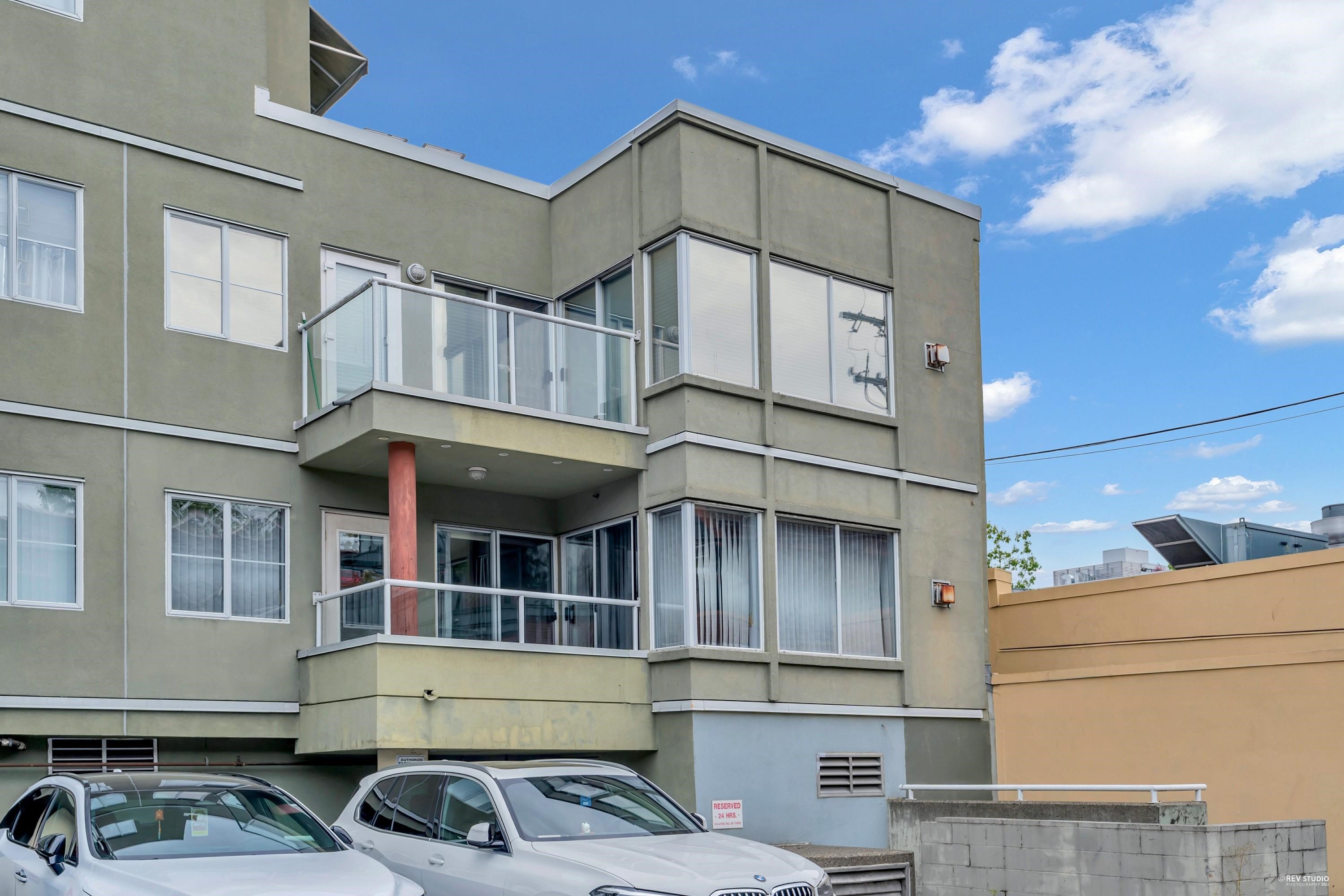120 3250 W BROADWAY, #120