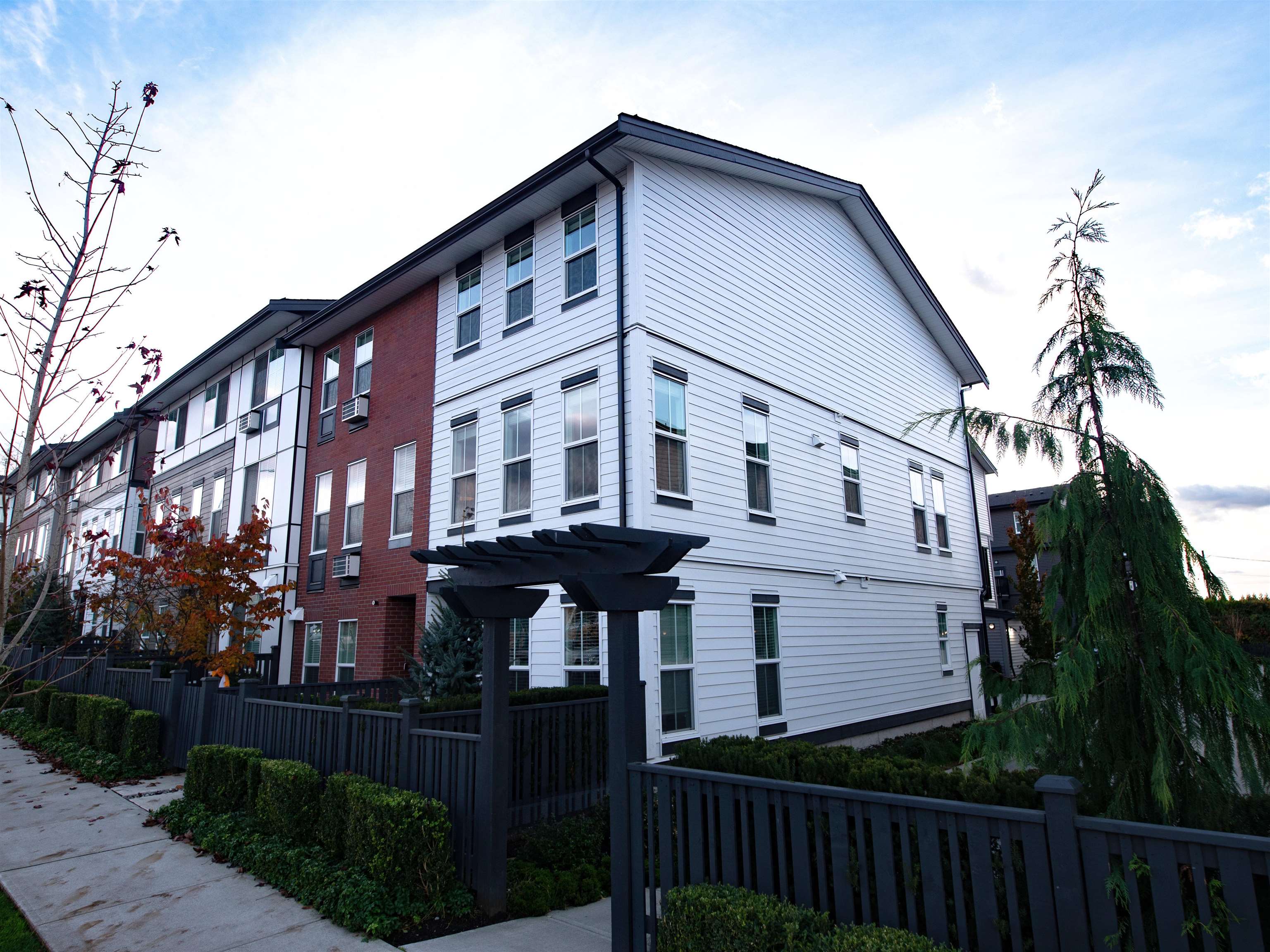 8 8161 201 STREET, #8