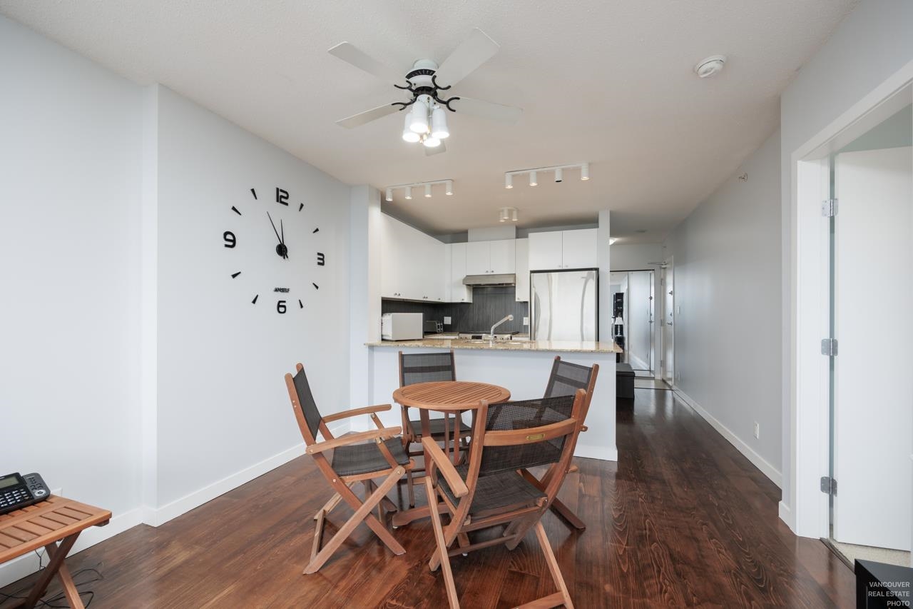 2409 110 BREW STREET, #2409