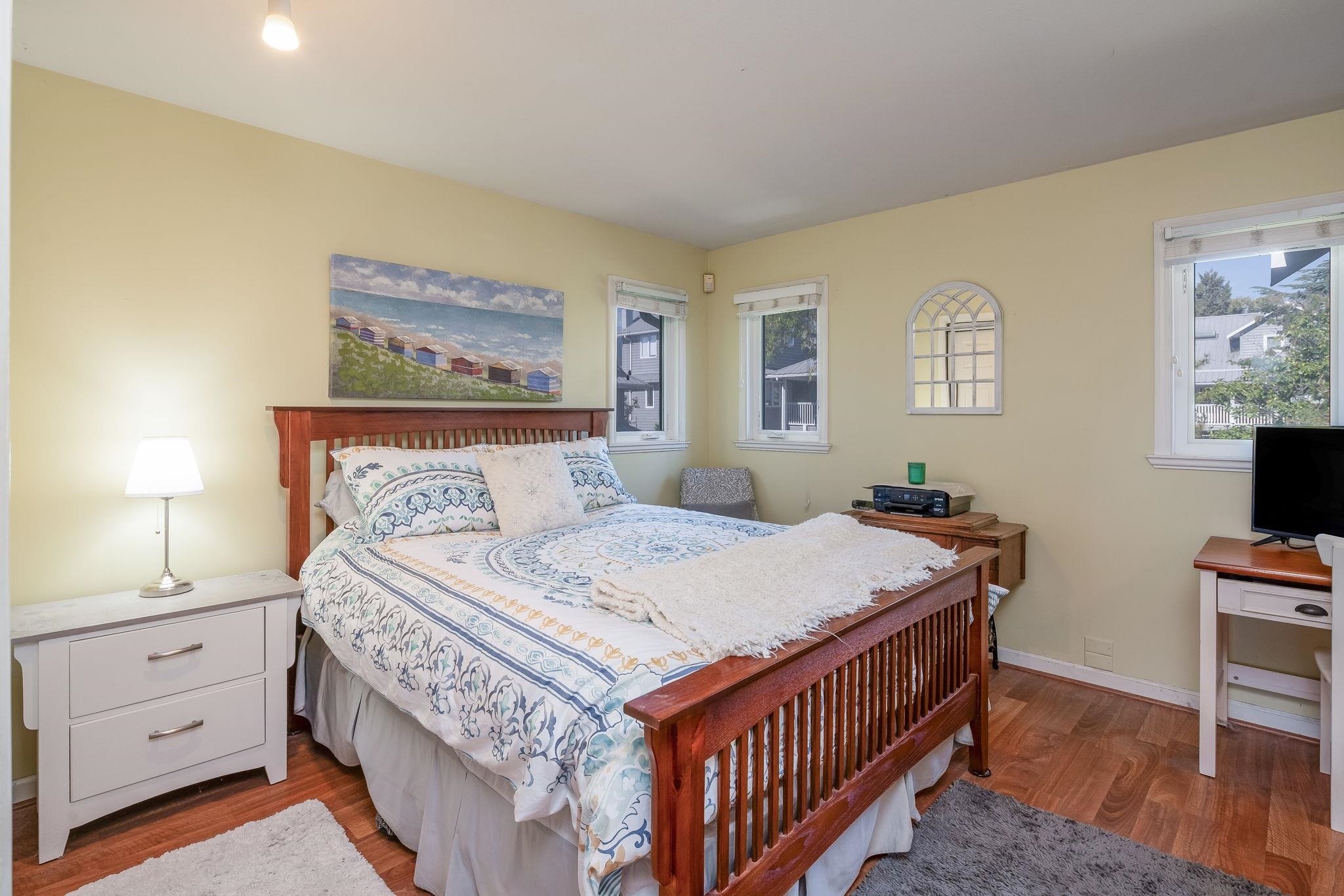 1548 BOWSER AVENUE