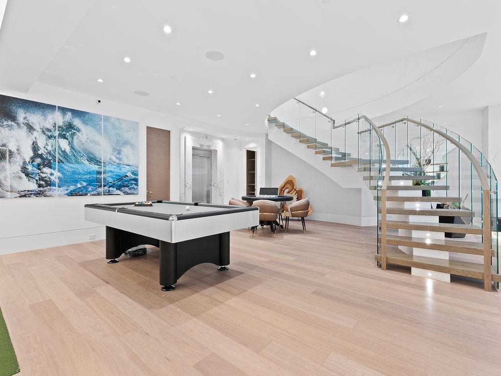1416 SANDHURST PLACE
