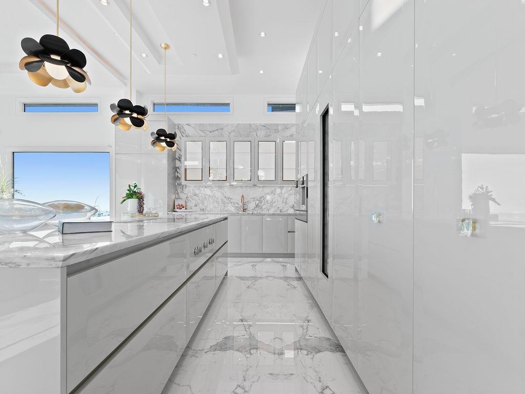 1416 SANDHURST PLACE