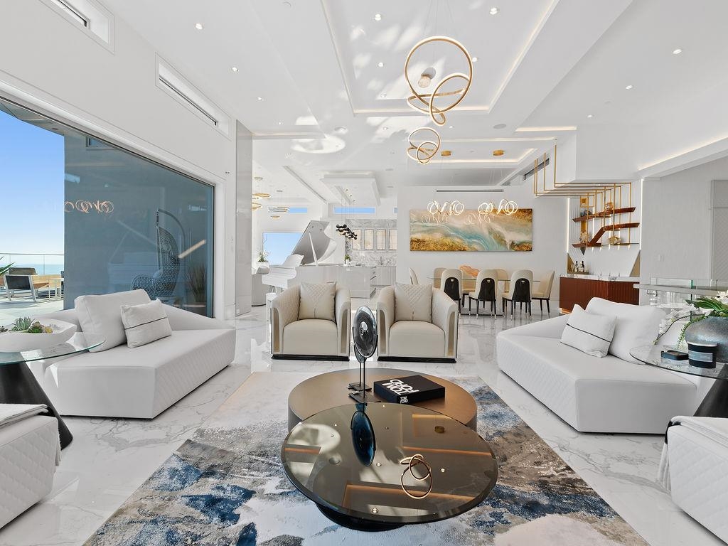 1416 SANDHURST PLACE