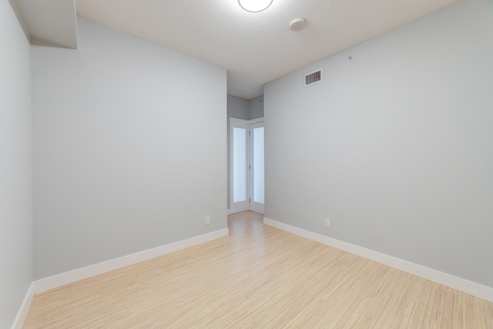 1008 2968 GLEN DRIVE, #1008
