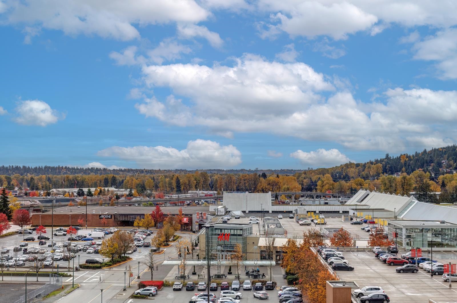 1008 2968 GLEN DRIVE, #1008